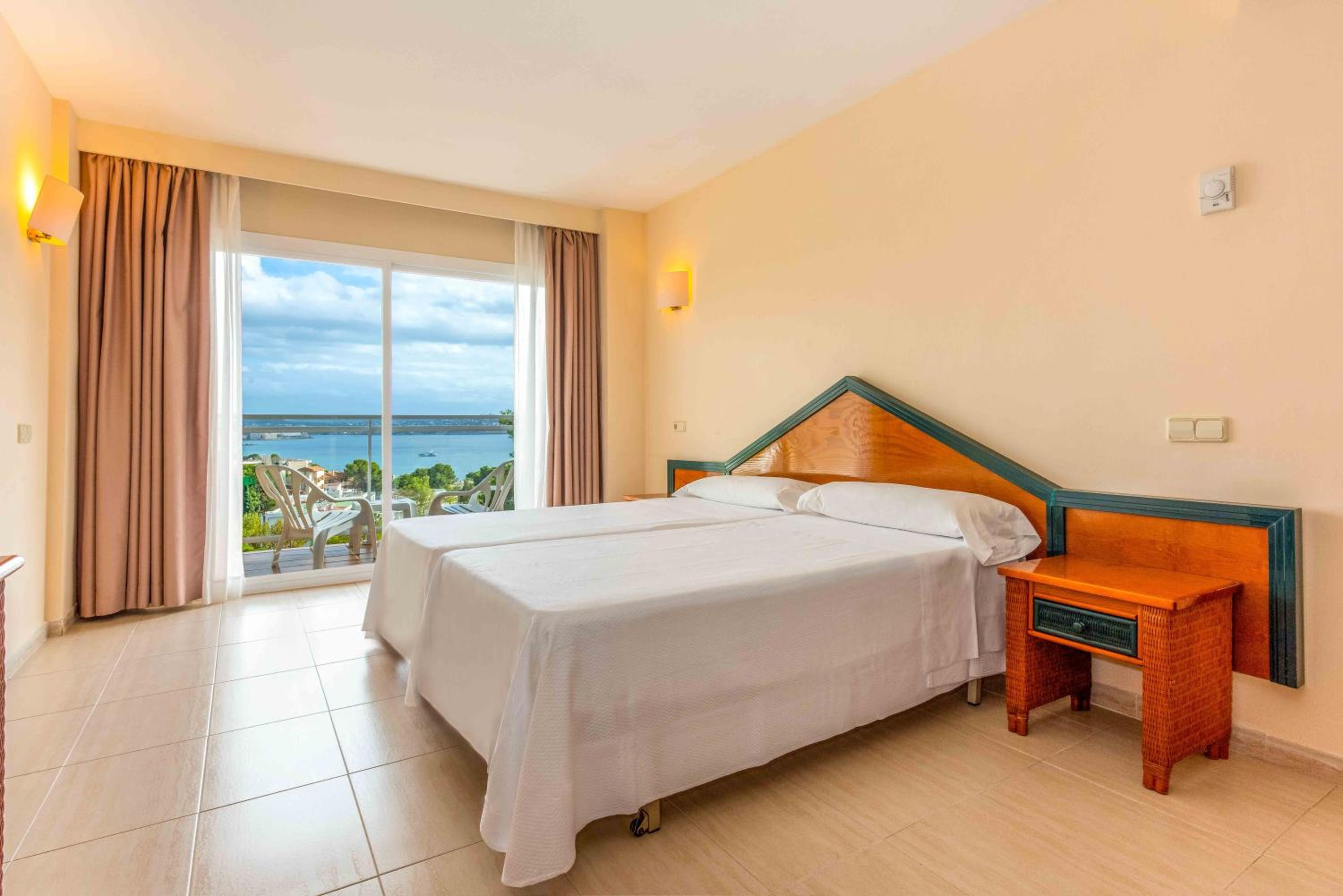 Apartamento de una habitación con vista al mar