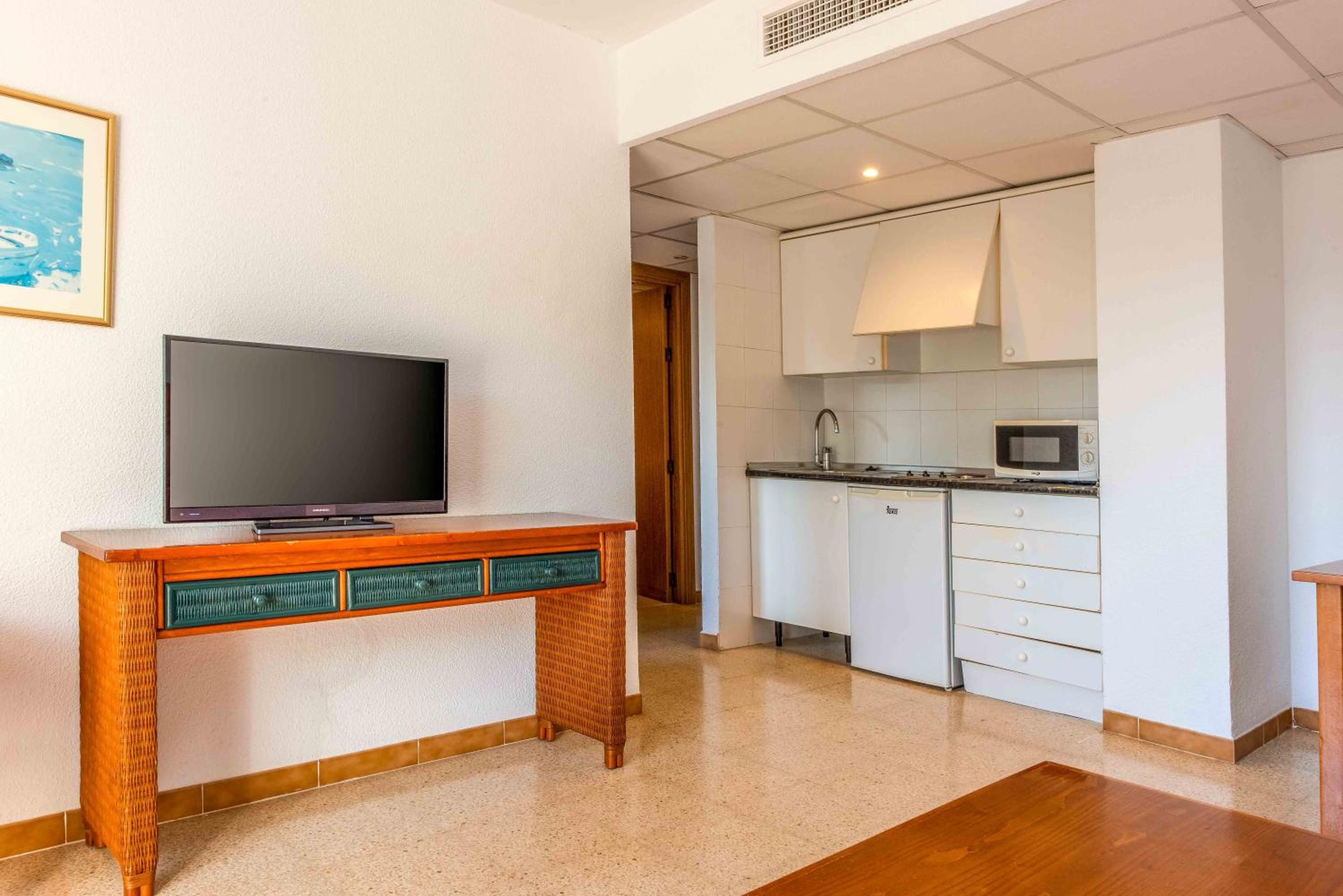 One-Bedroom Apartment with Balcony and Sea View