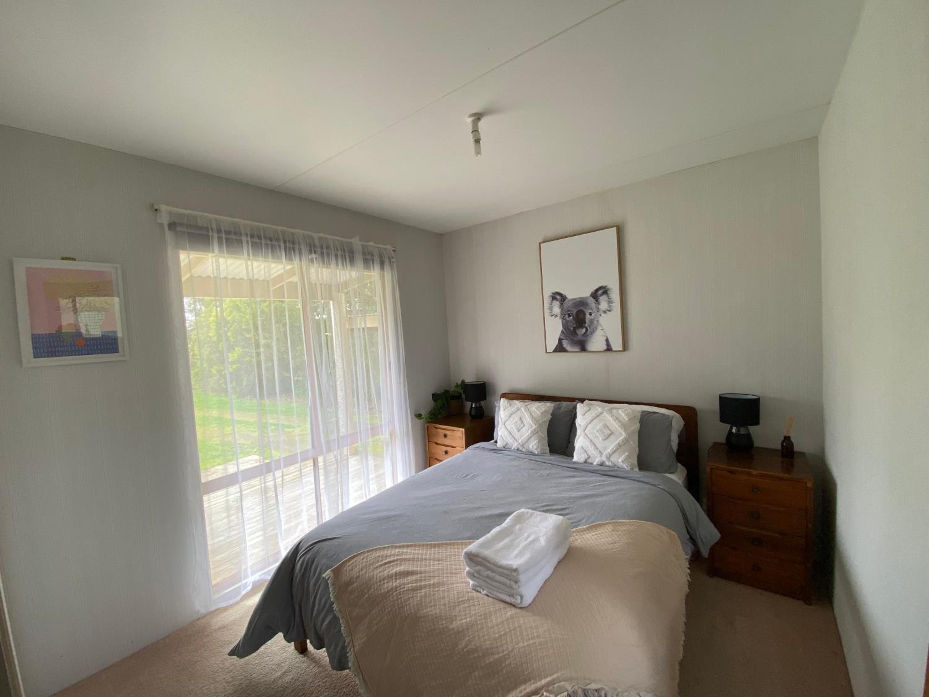 One-Bedroom Apartment - Photo 11