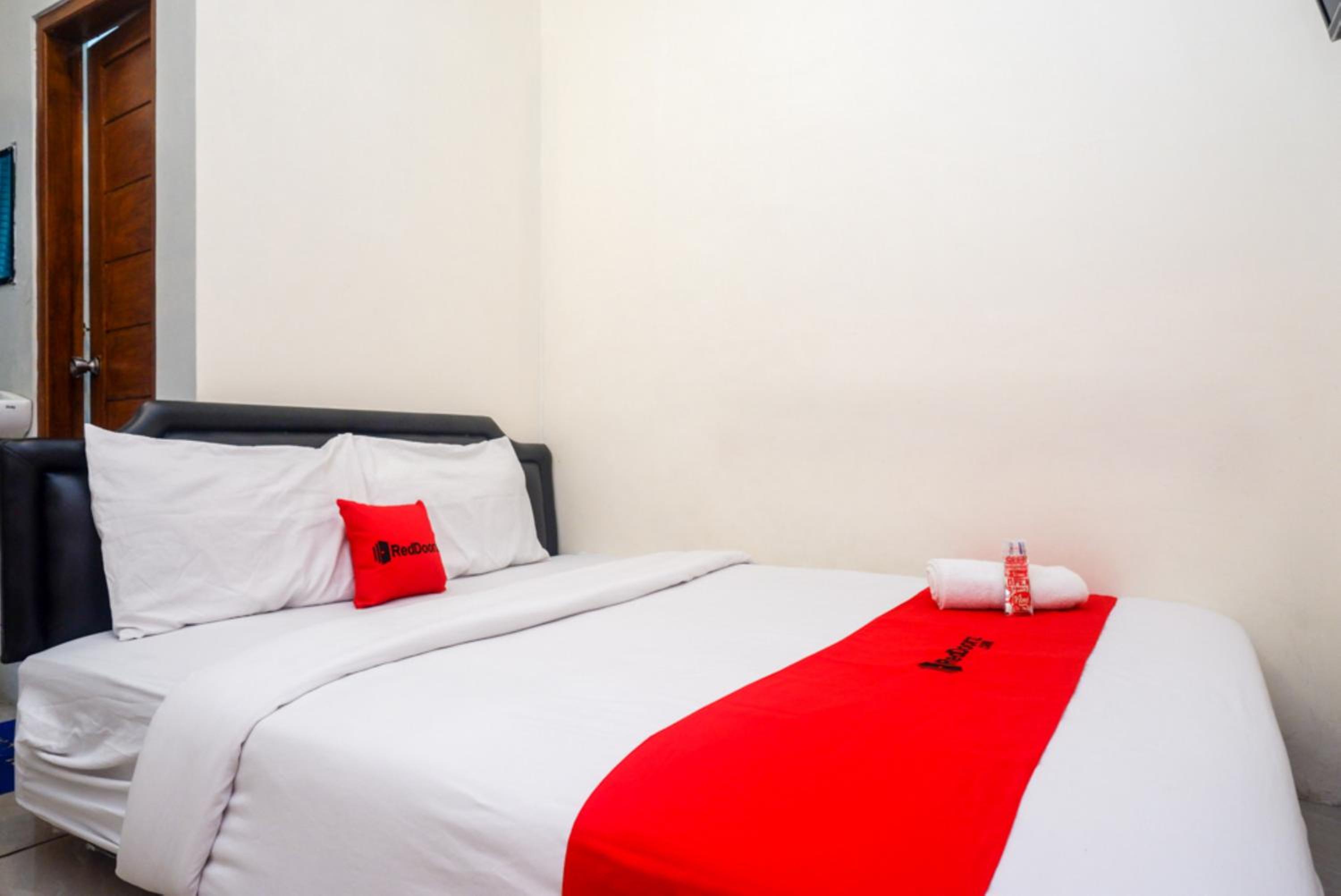 Standard Double Room - Photo 5