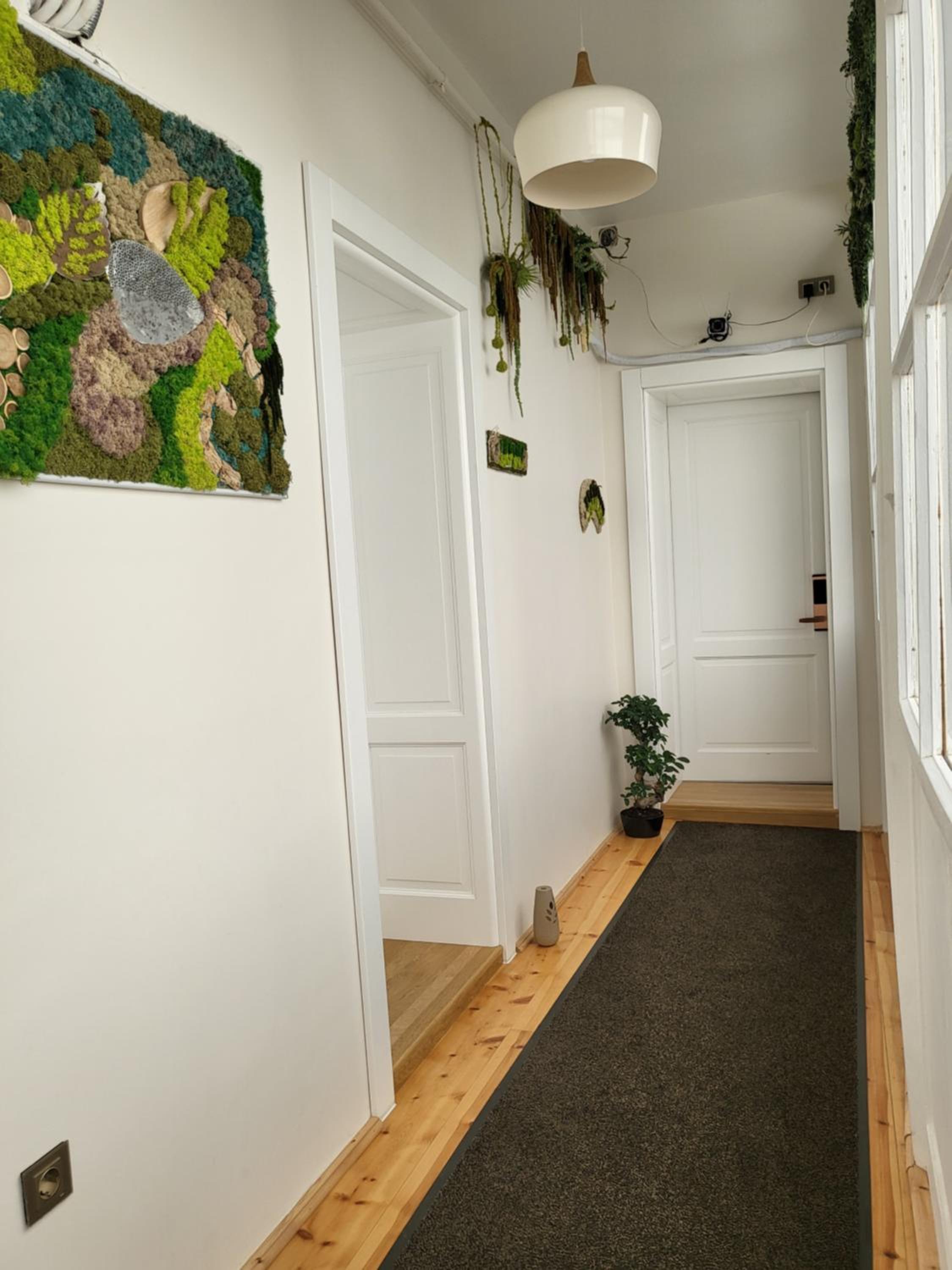 Deluxe Room (2 Adults + 1 Child)