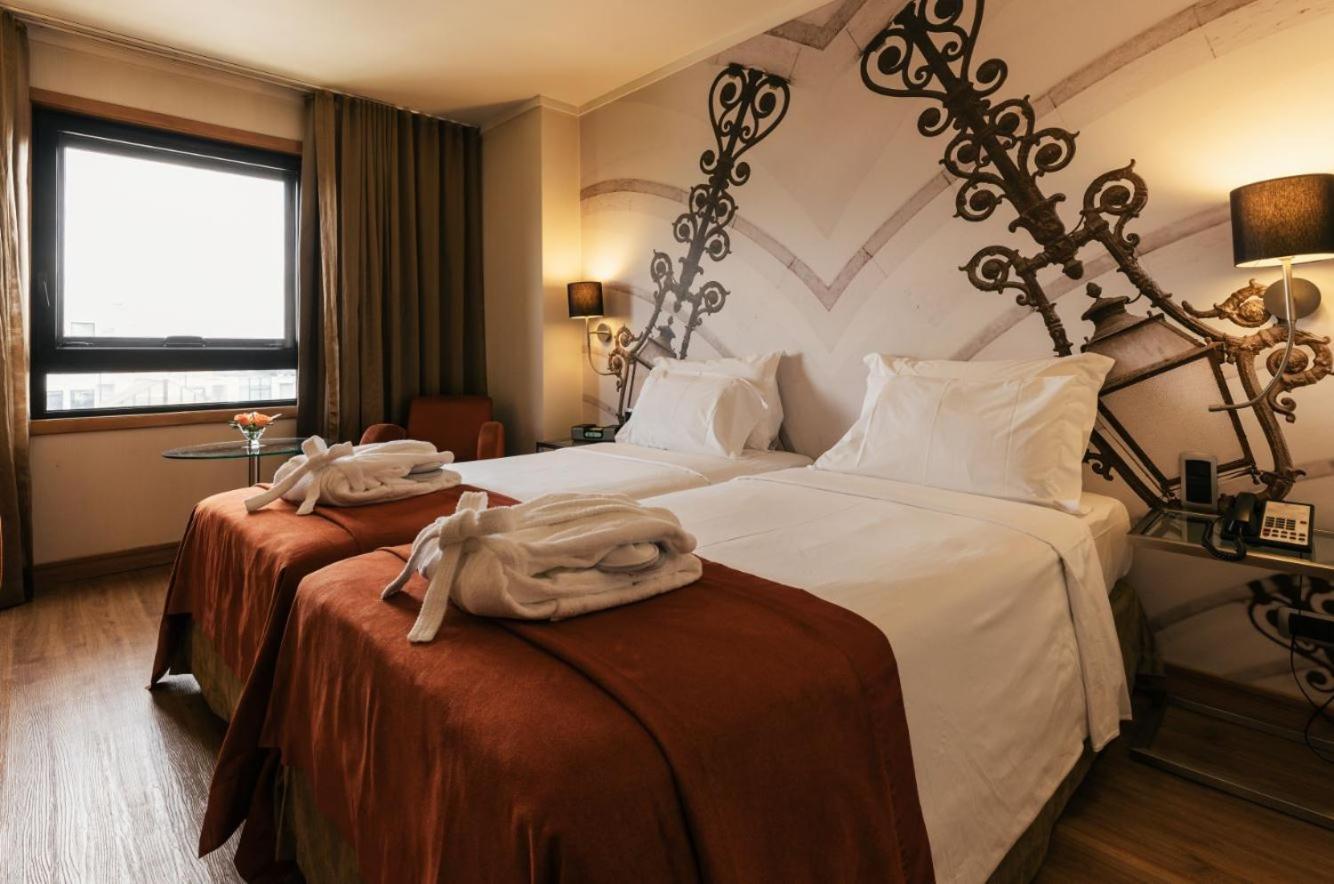 Standard Double or Twin Room - Photo 4