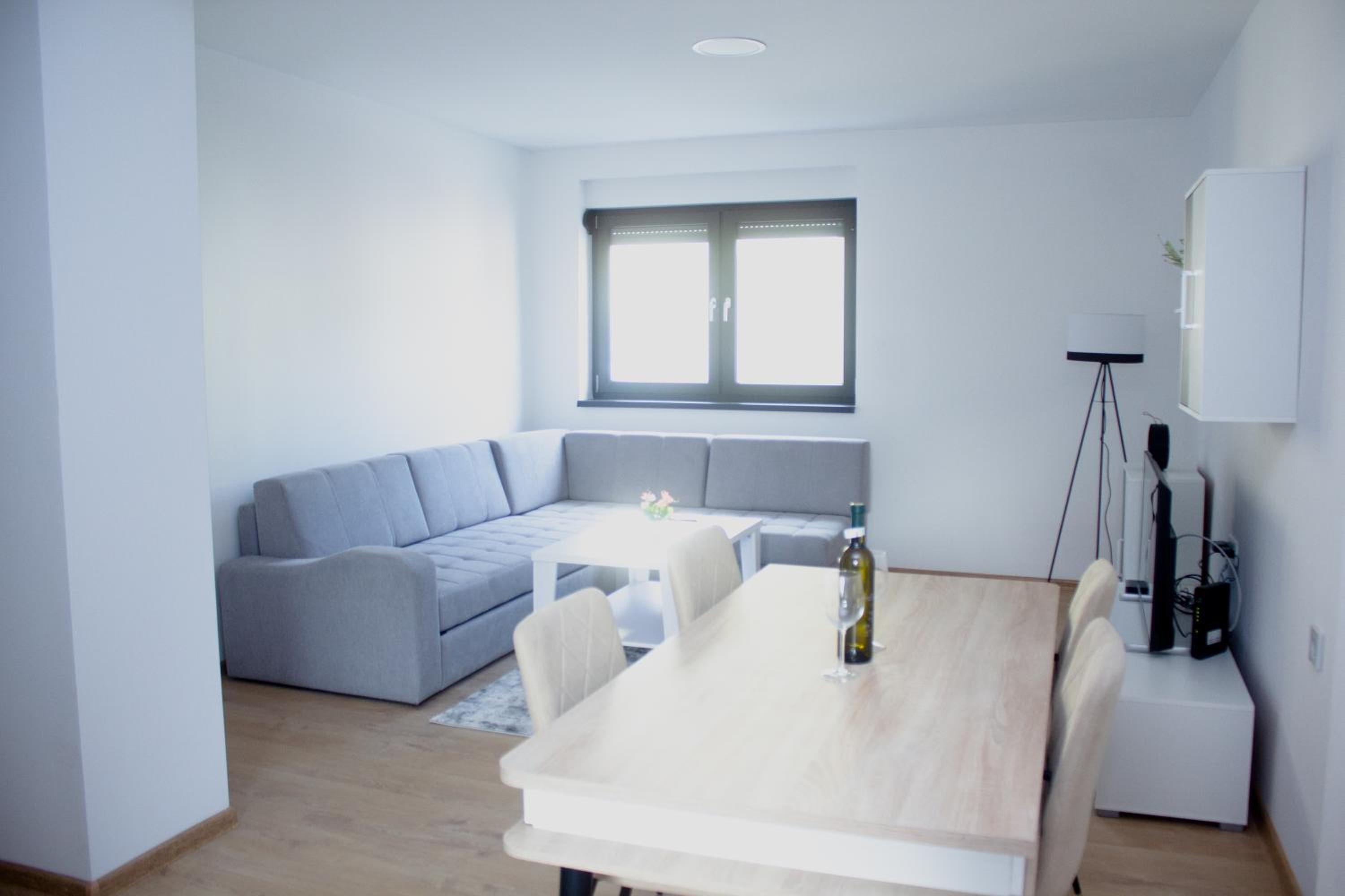 One-Bedroom Apartment photo 3