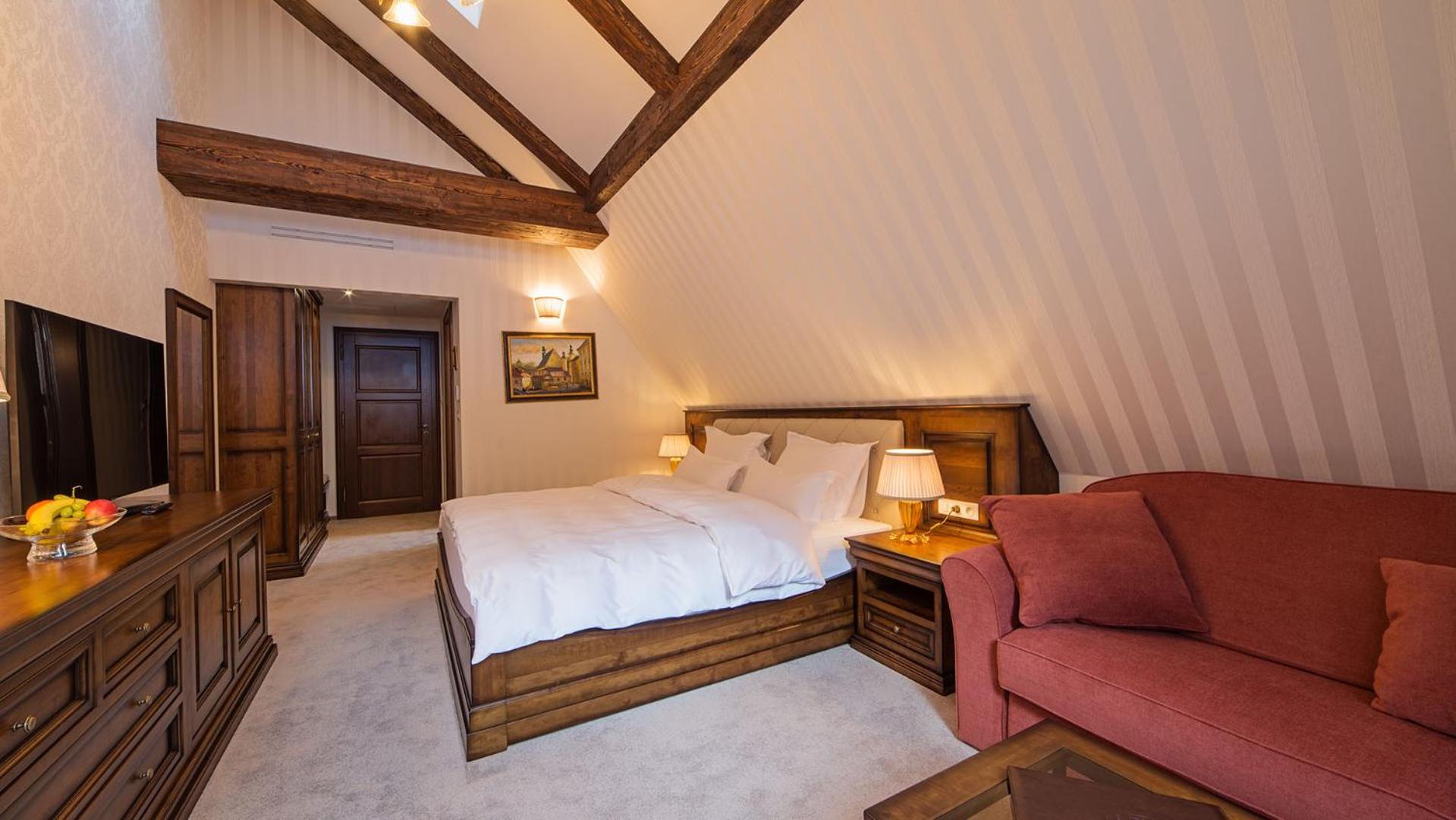 Suite with Garden View