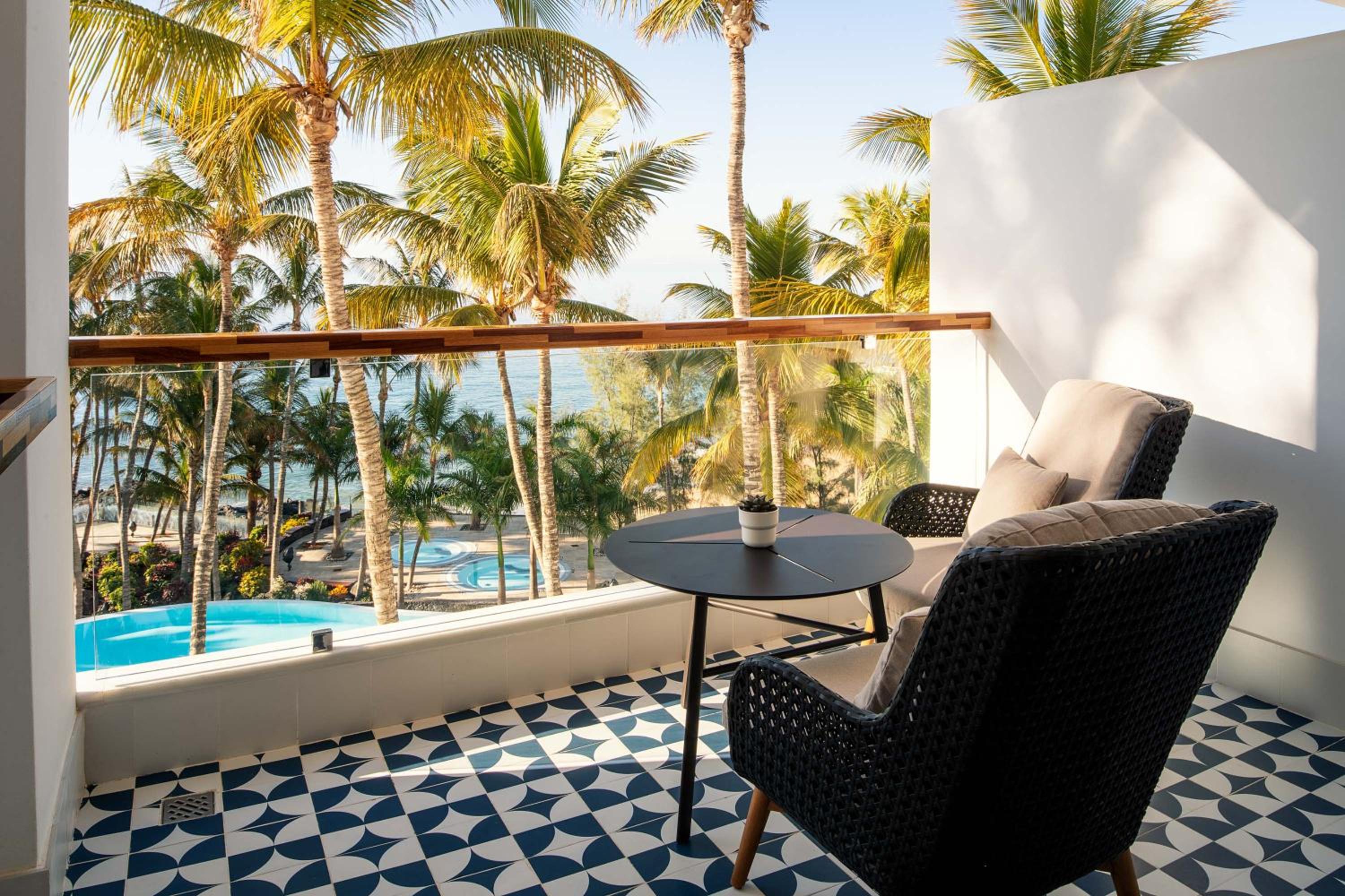 Superior Double or Twin Room with Sea View photo 2