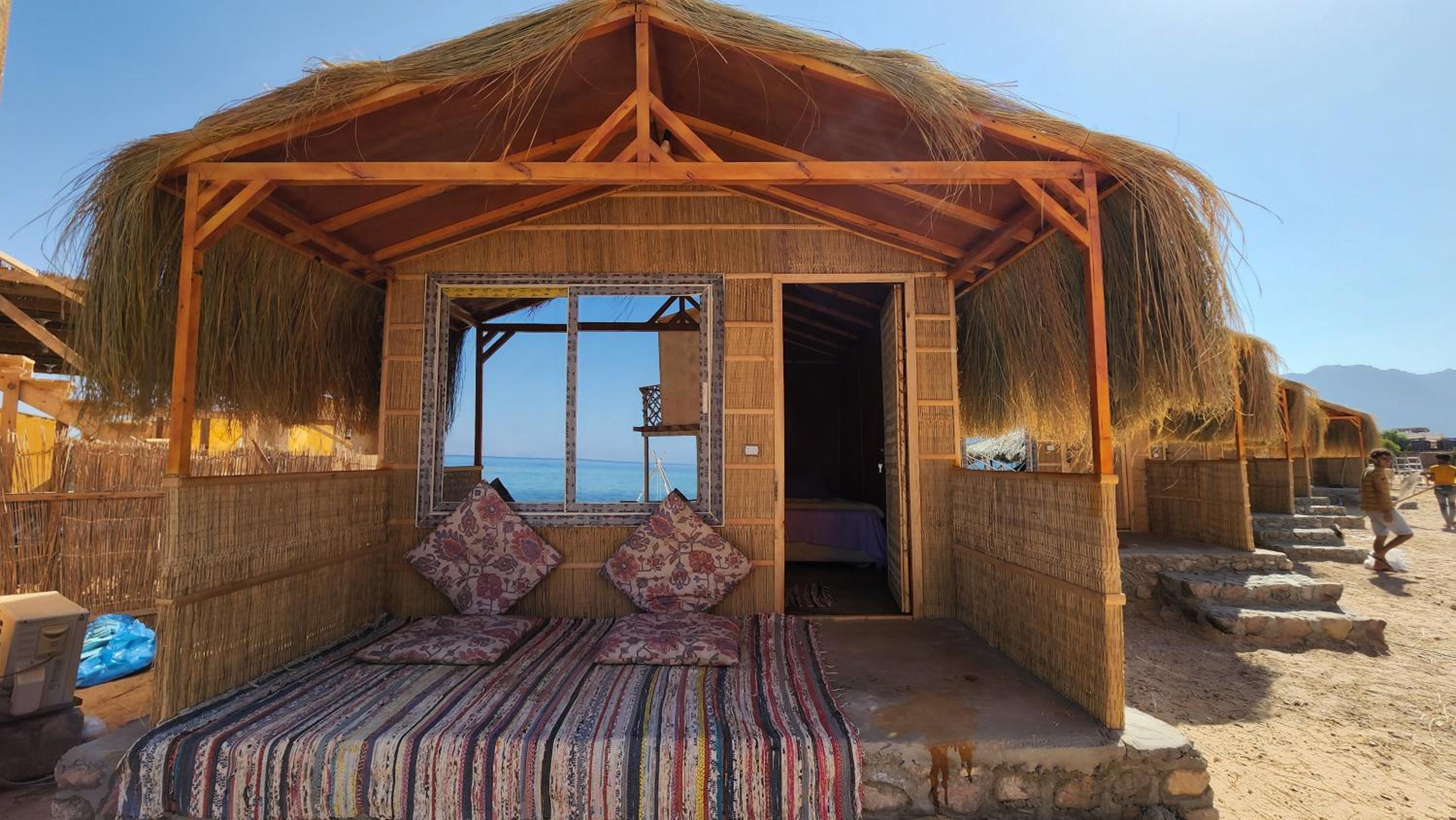 Bungalow with Sea View - Photo 45