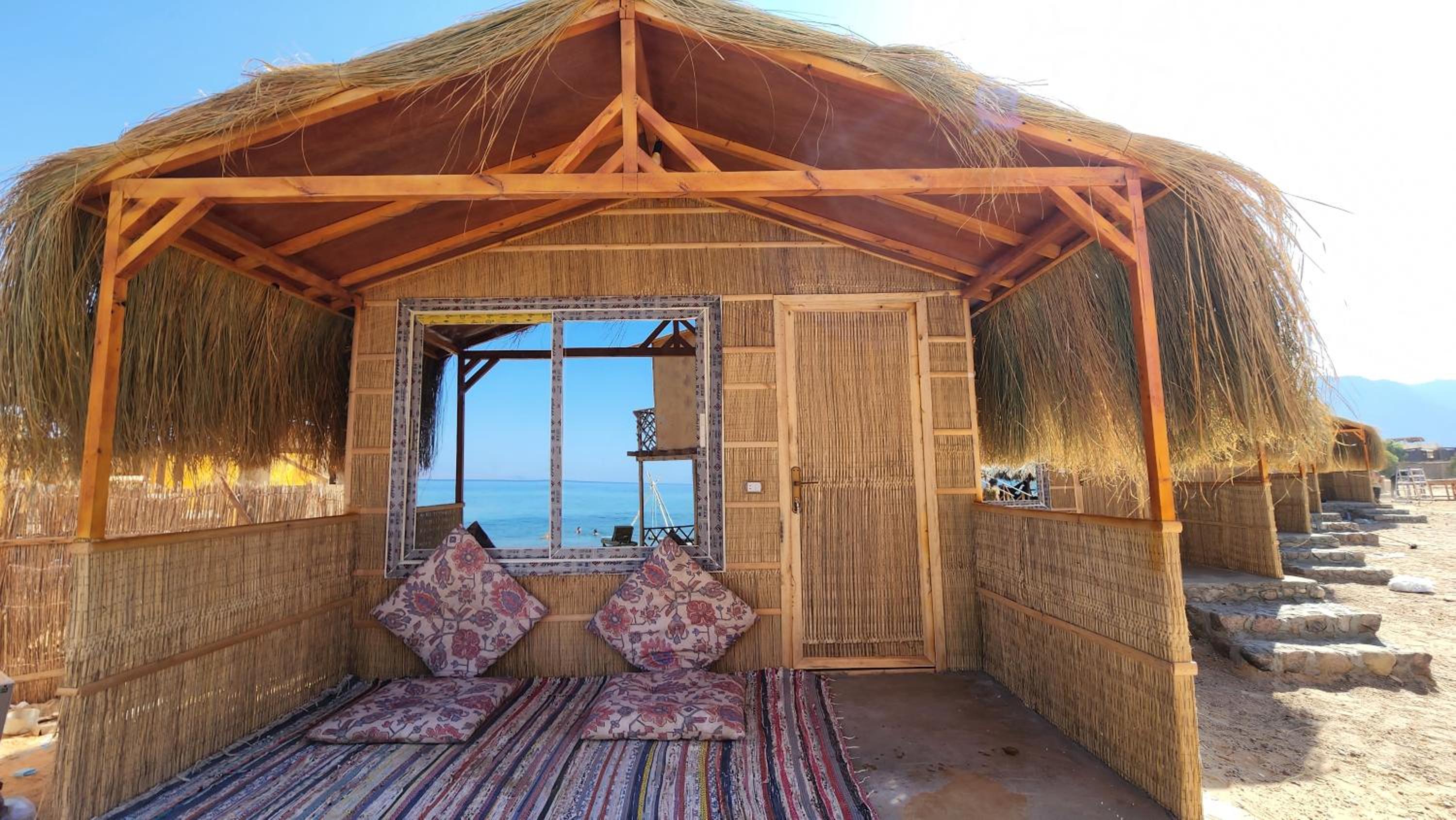 Bungalow with Sea View - Photo 37