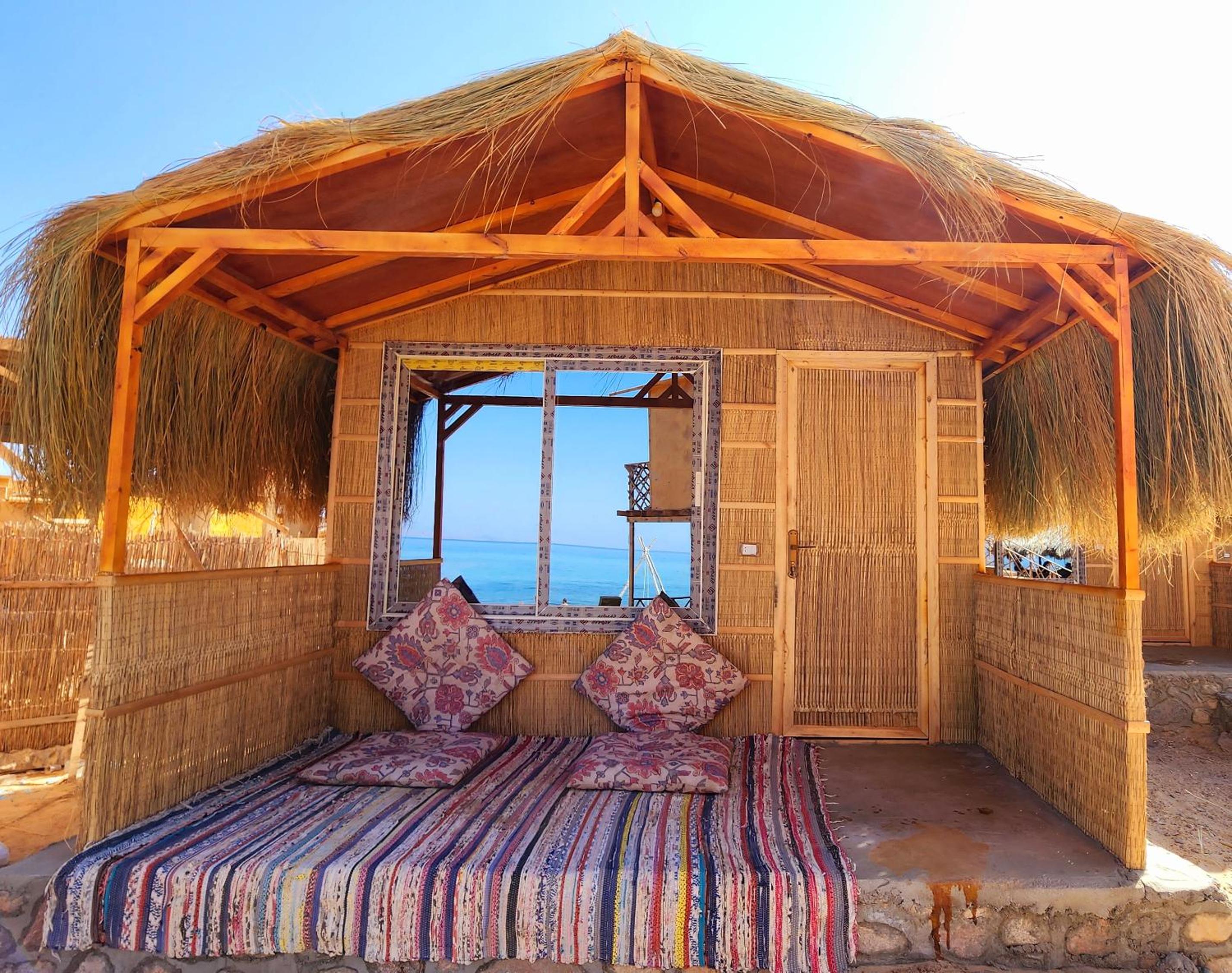 Bungalow with Sea View - Photo 42