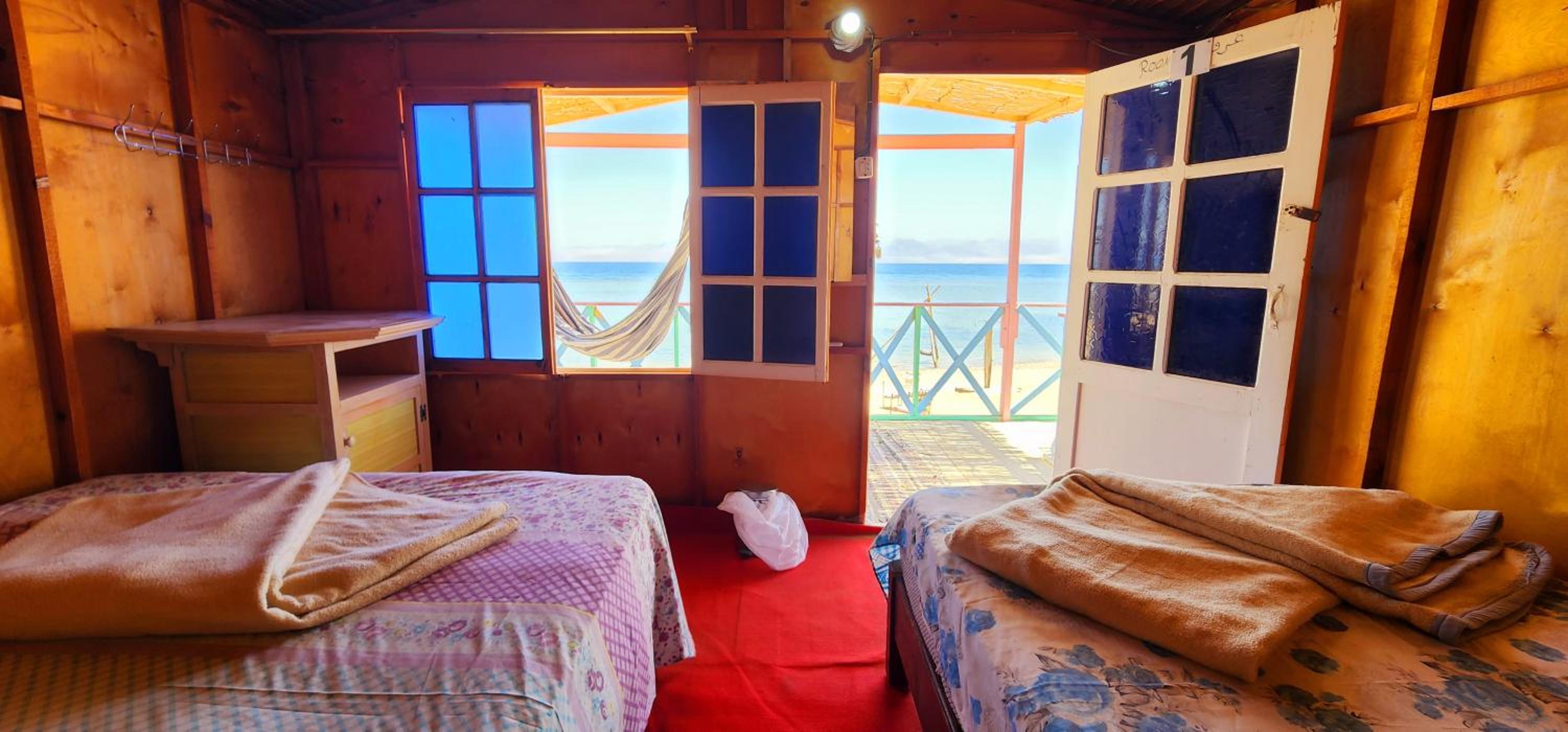 Bungalow - Beach Front - Photo 13
