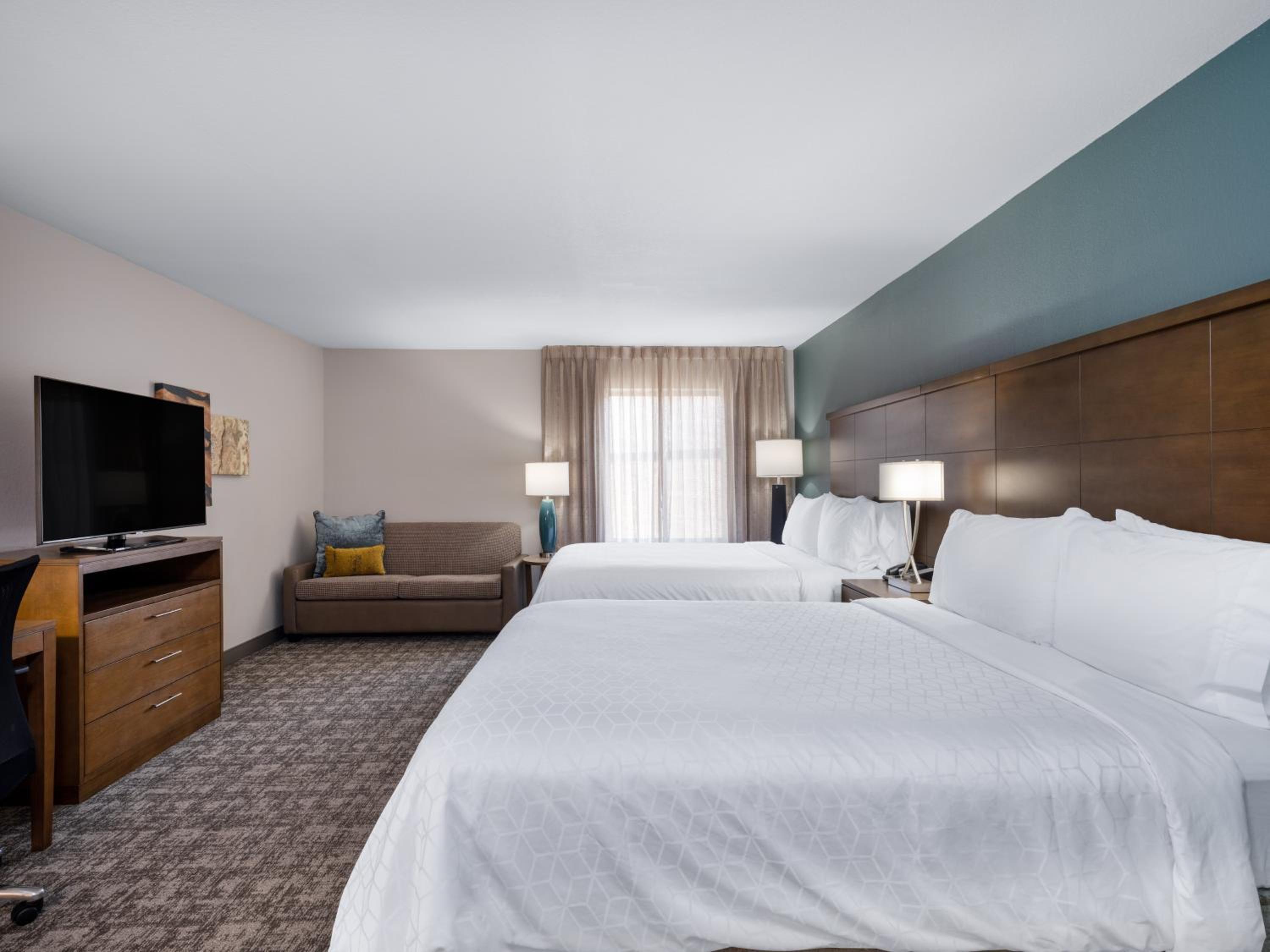 Studio Suite with Two Queen Beds - Photo 3