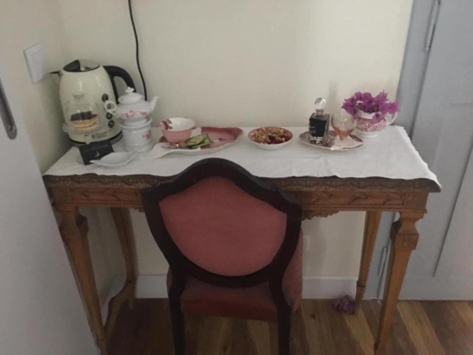Queen Room photo 3