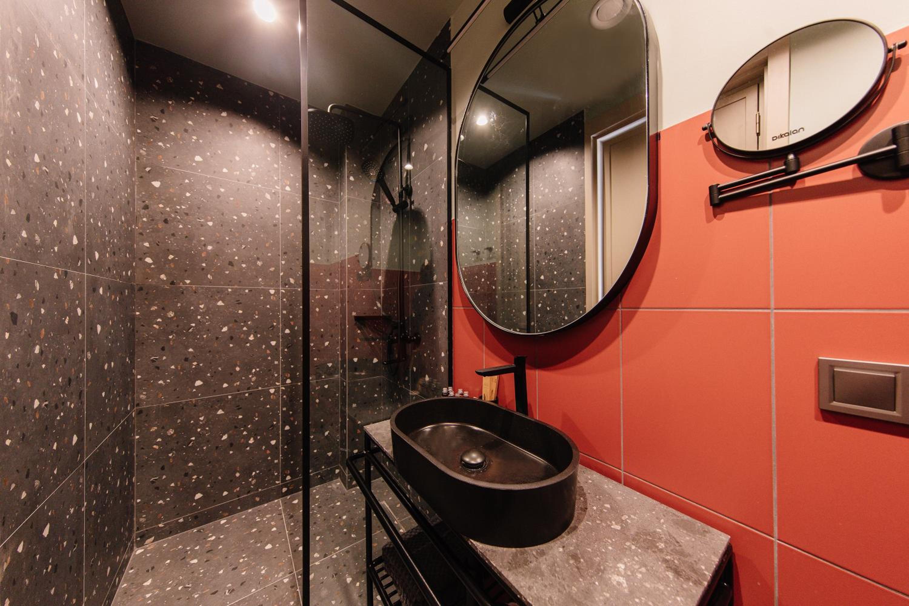 Standard Double or Twin Room - Photo 5