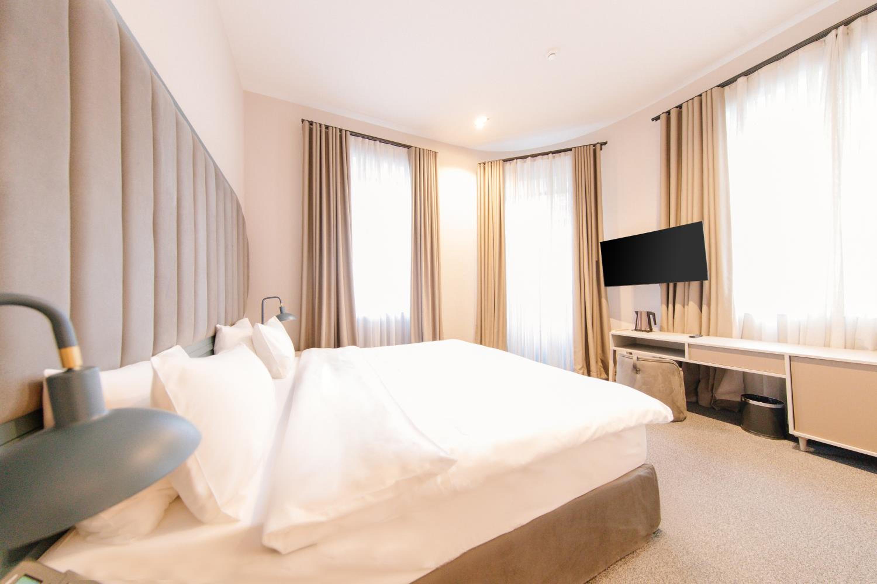 Deluxe Double Room - Photo 4