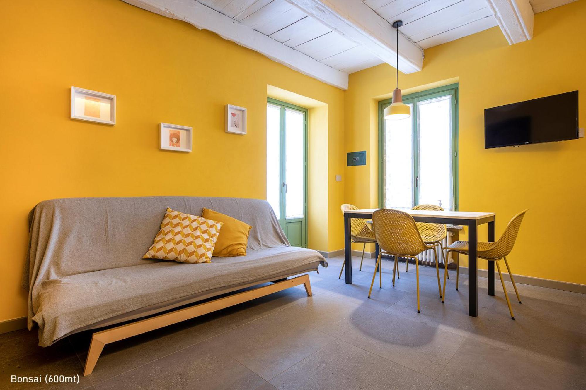 One-Bedroom Apartment