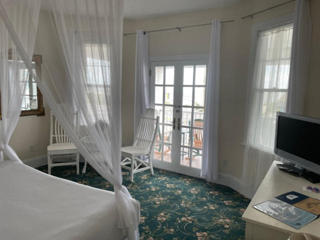 Double Room with Balcony and Sea View photo 3