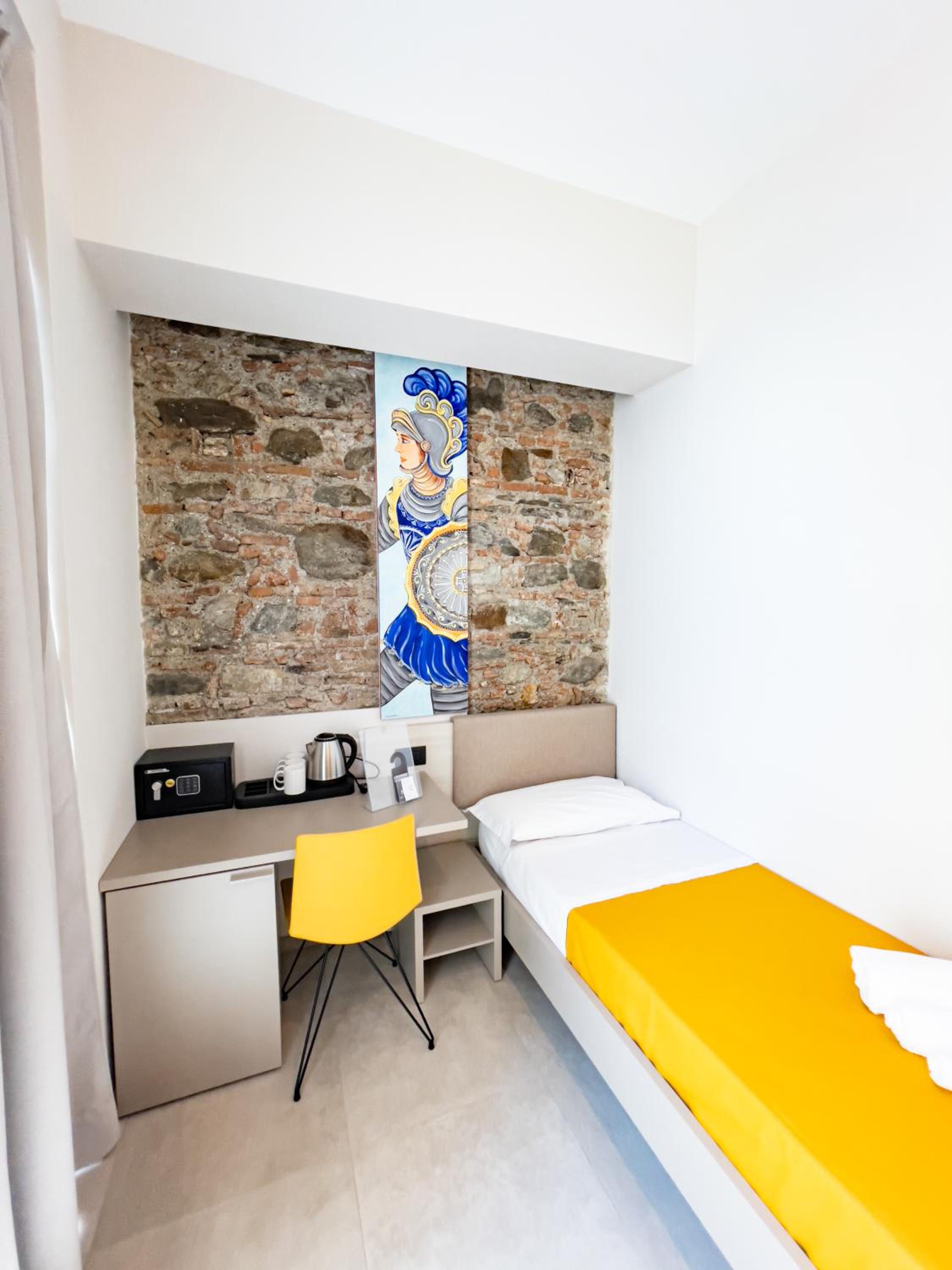 Triple Room with Bath photo 3