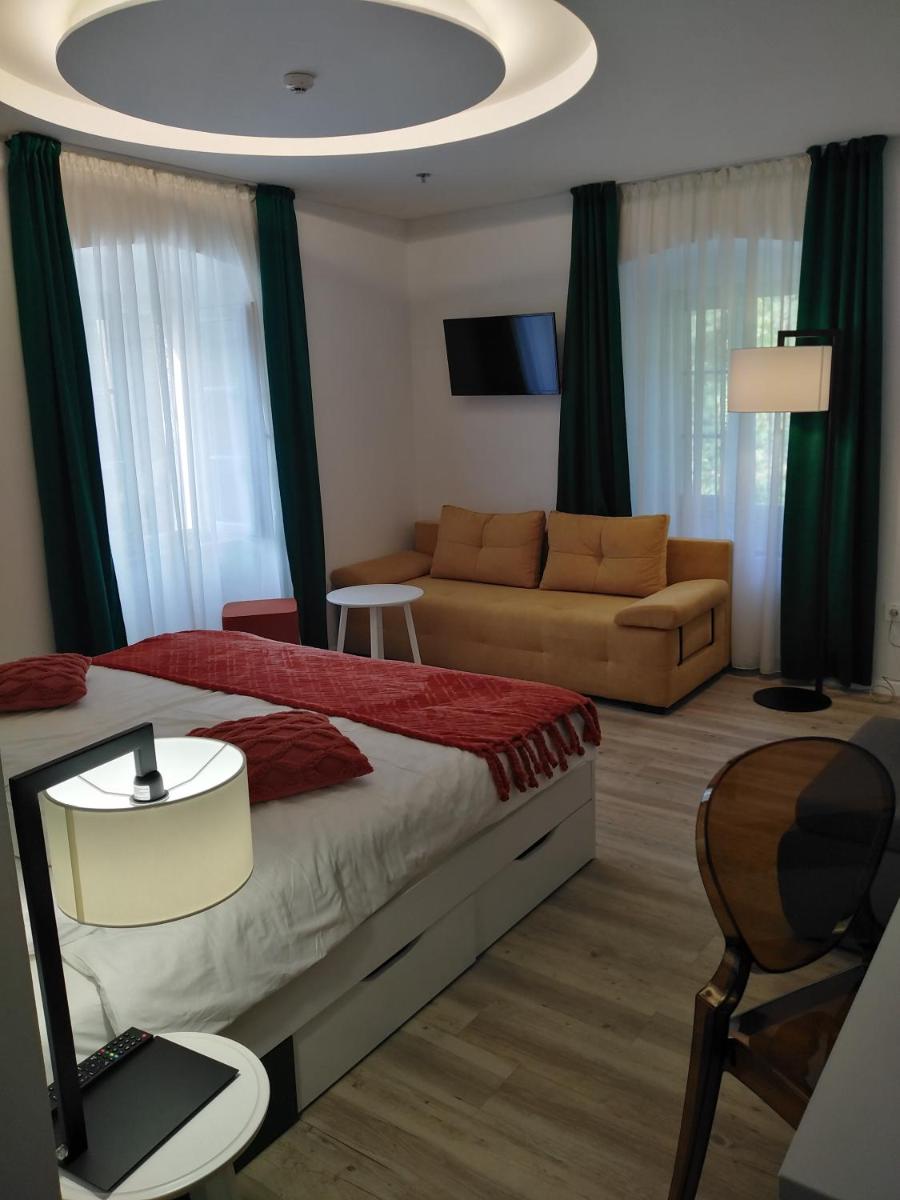 Double or Twin Room photo 3