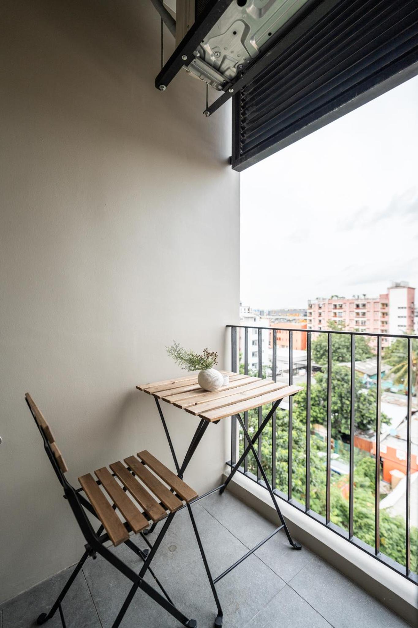 Escape Pano with Balcony photo 2