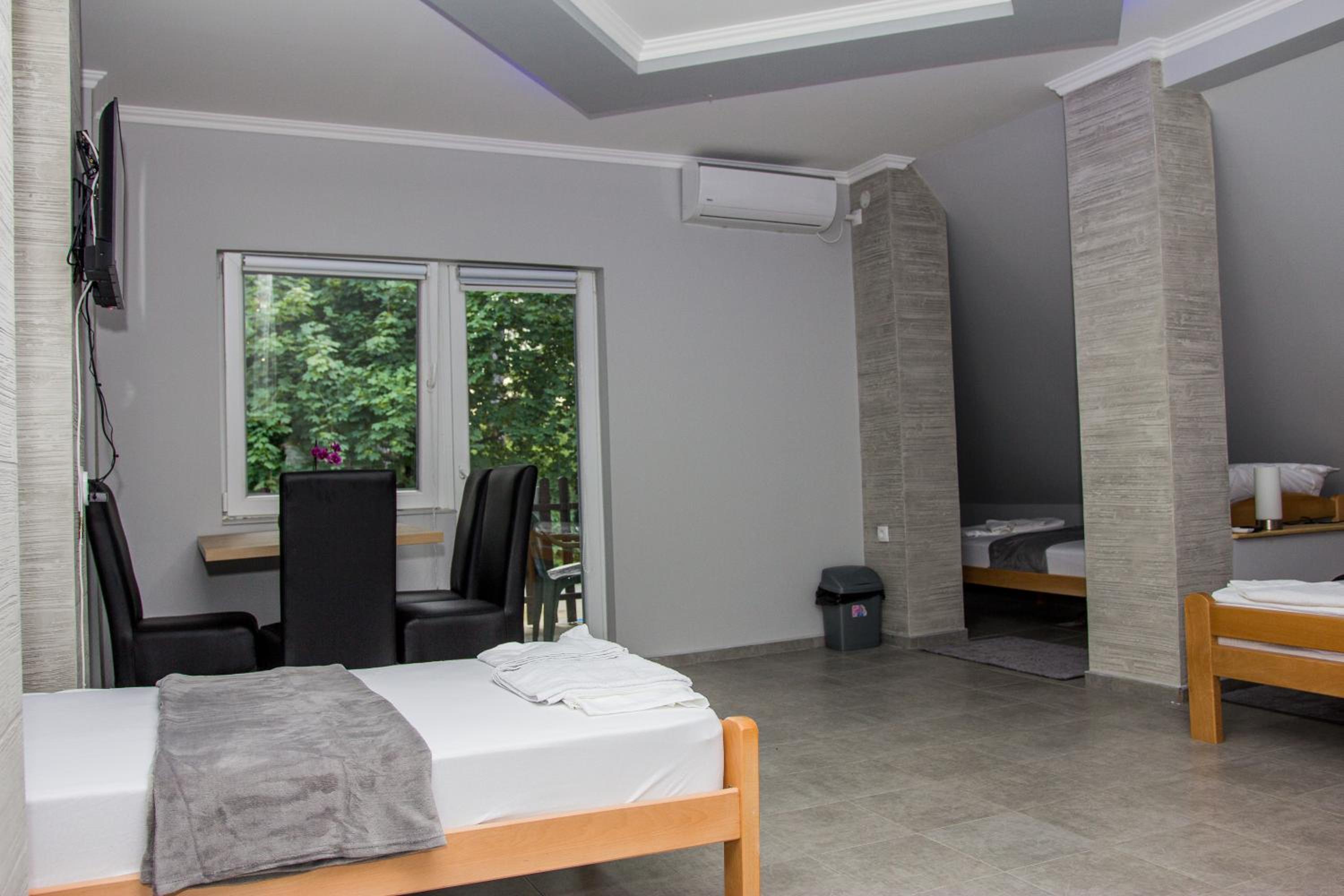 Quadruple Room with Balcony photo 1