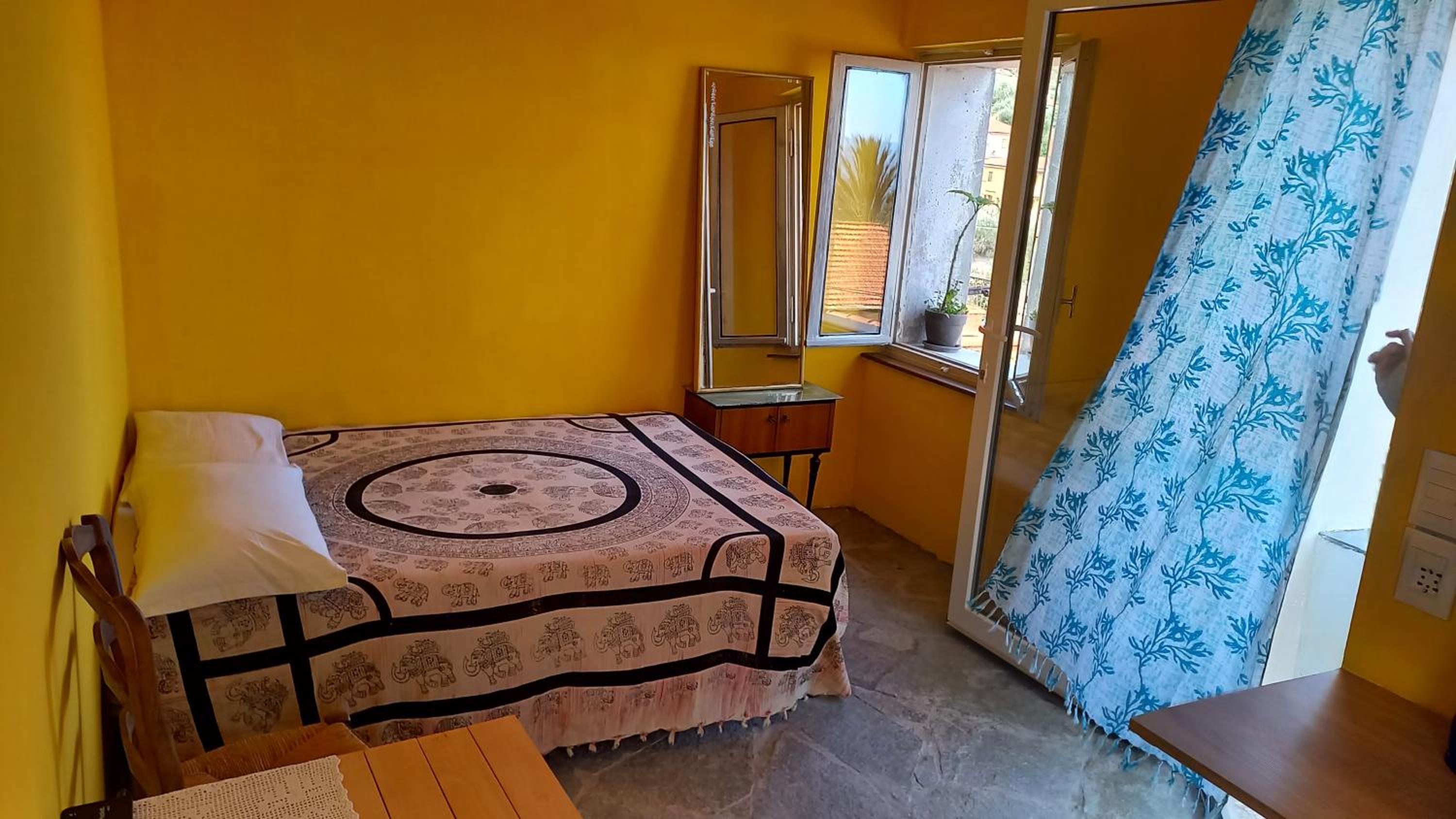 Studio Apartment with Ocean View and private bathroom photo 1