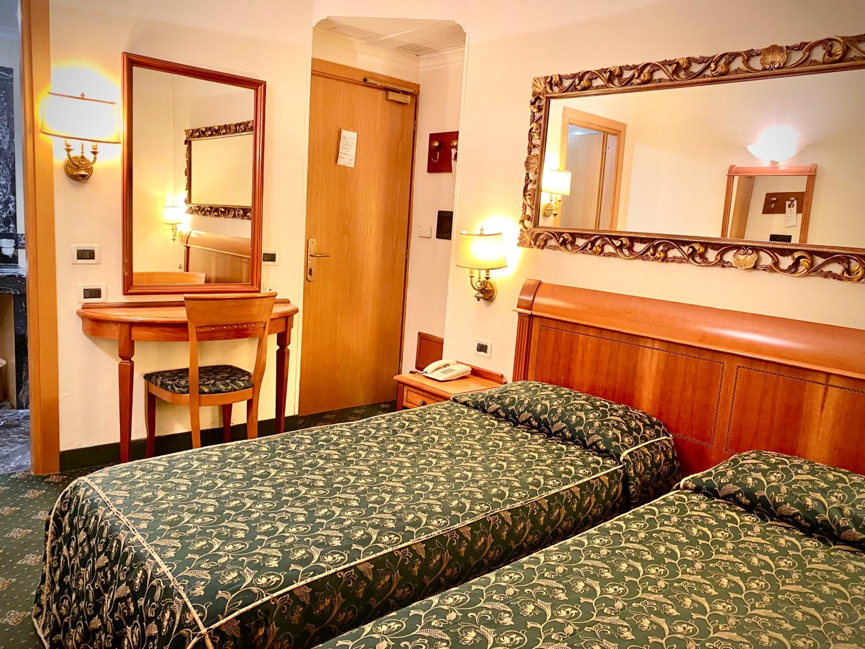 Twin Room photo 1