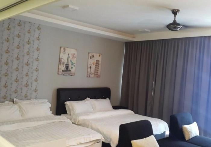 Deluxe Quadruple Room - Photo 3