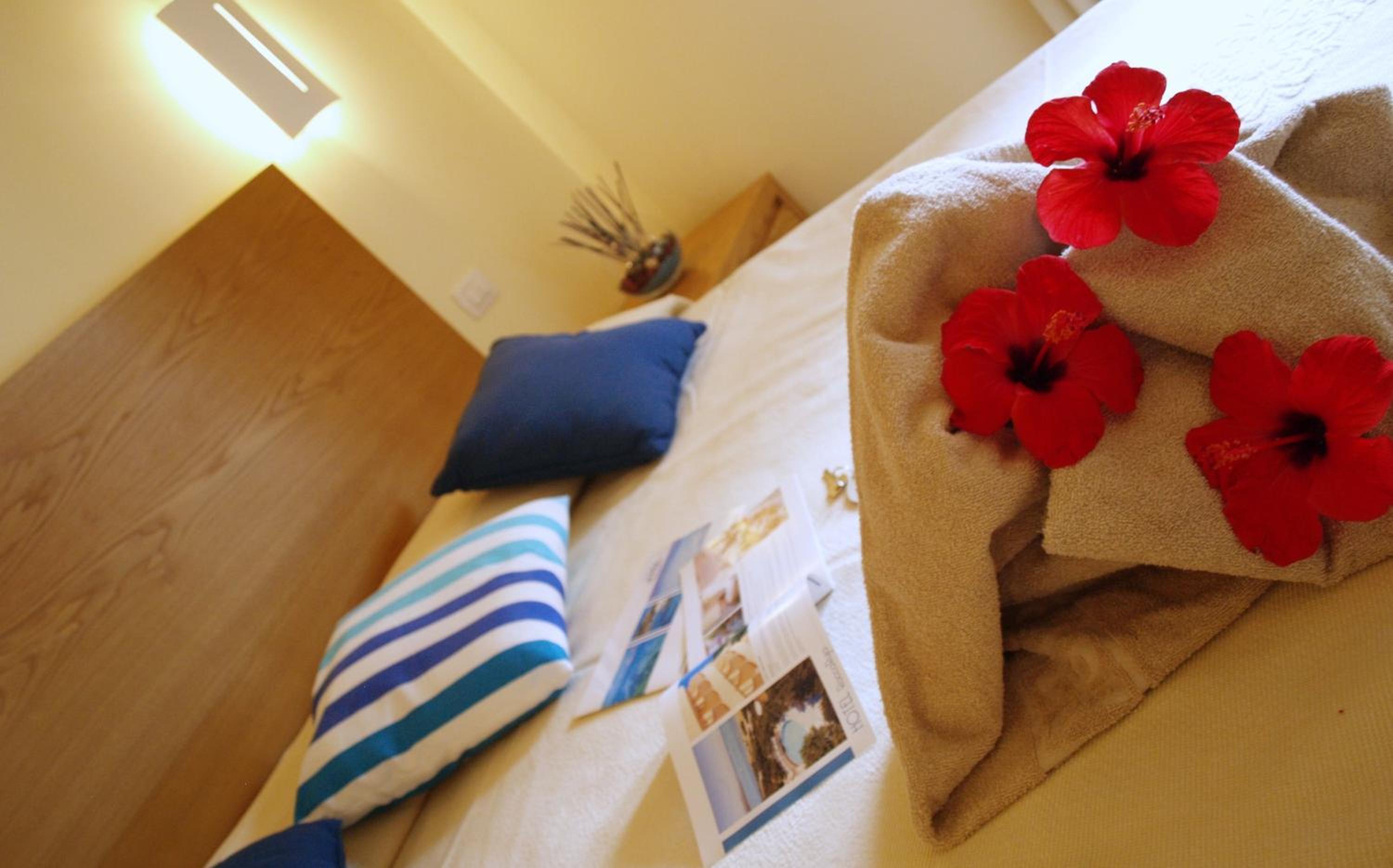 Double Room - Photo 6