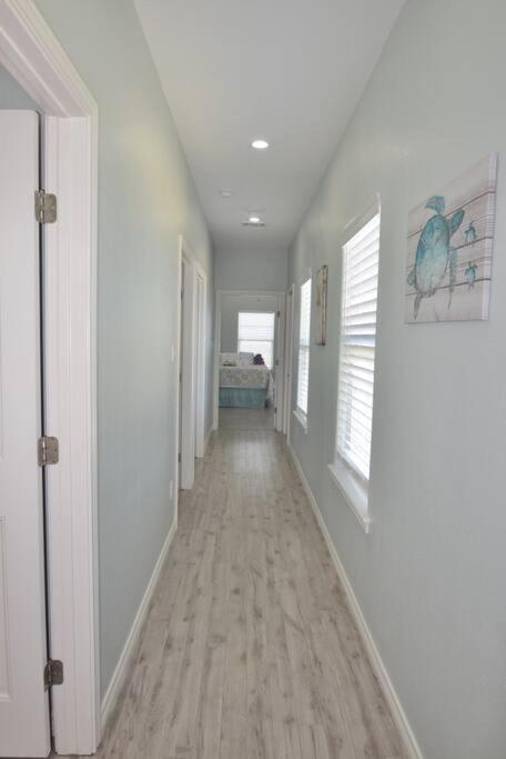 Four-Bedroom House photo 2