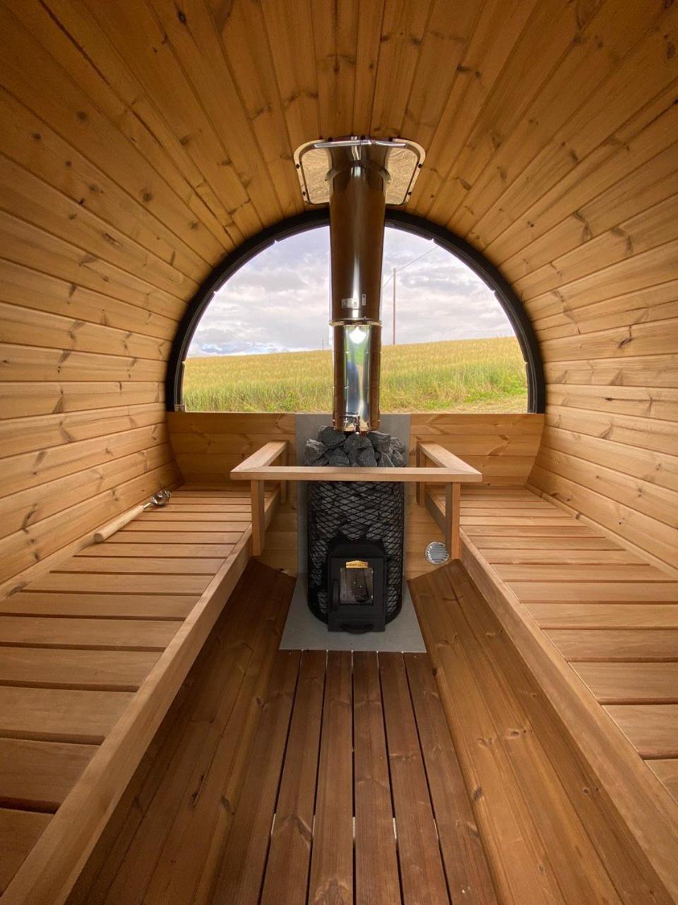 One-Bedroom House - Photo 8