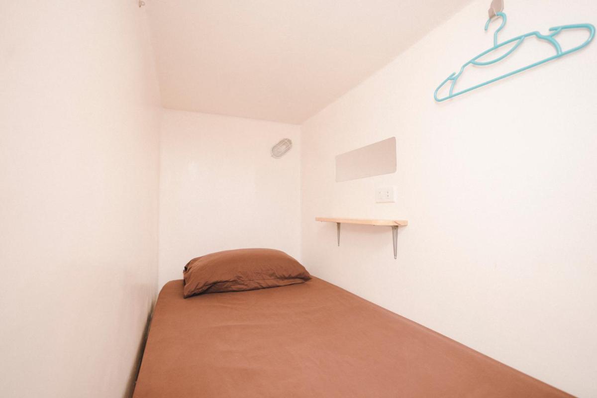 Bed in 6-Bed Mixed Dormitory Room photo 1
