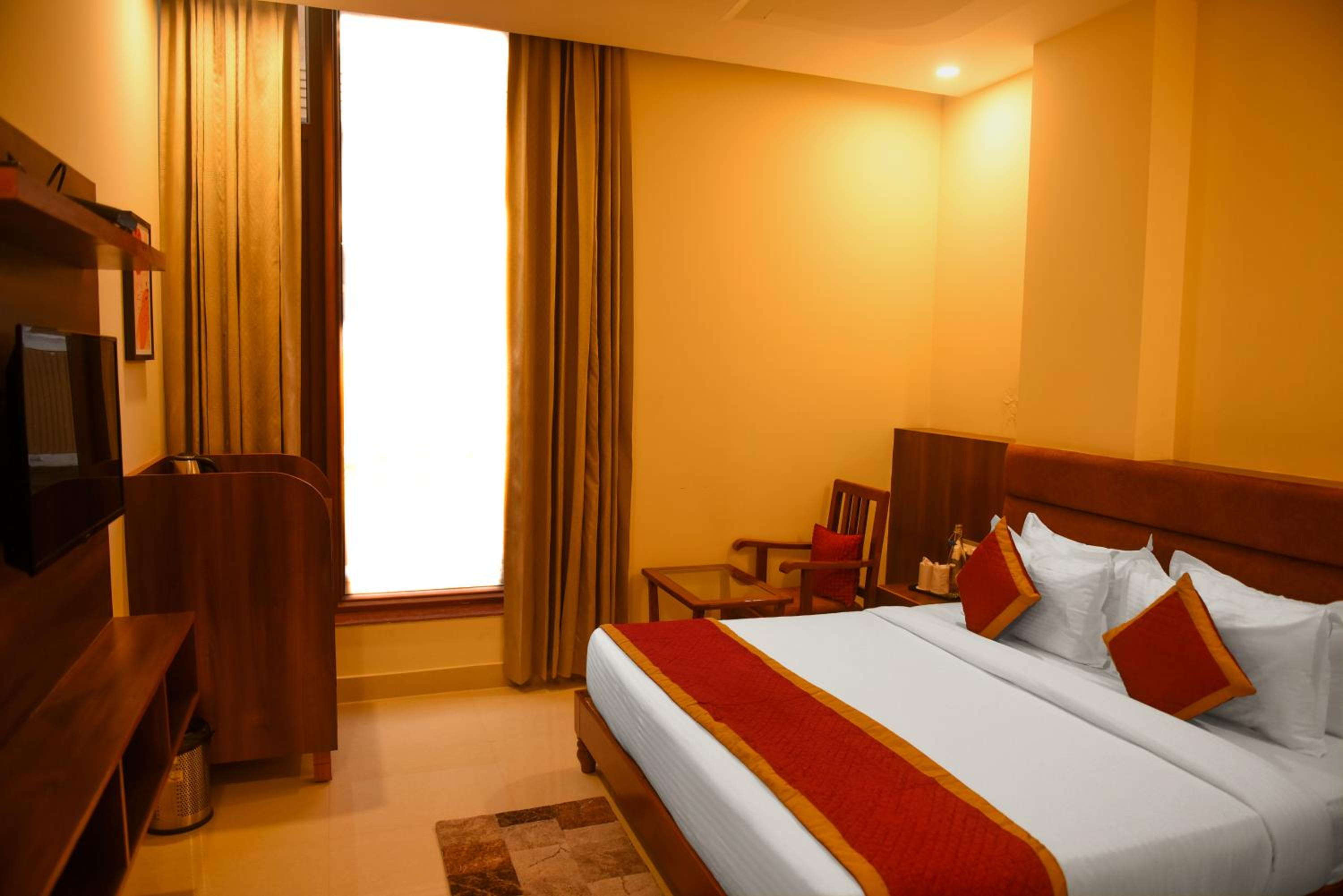 Deluxe Double Room photo 3