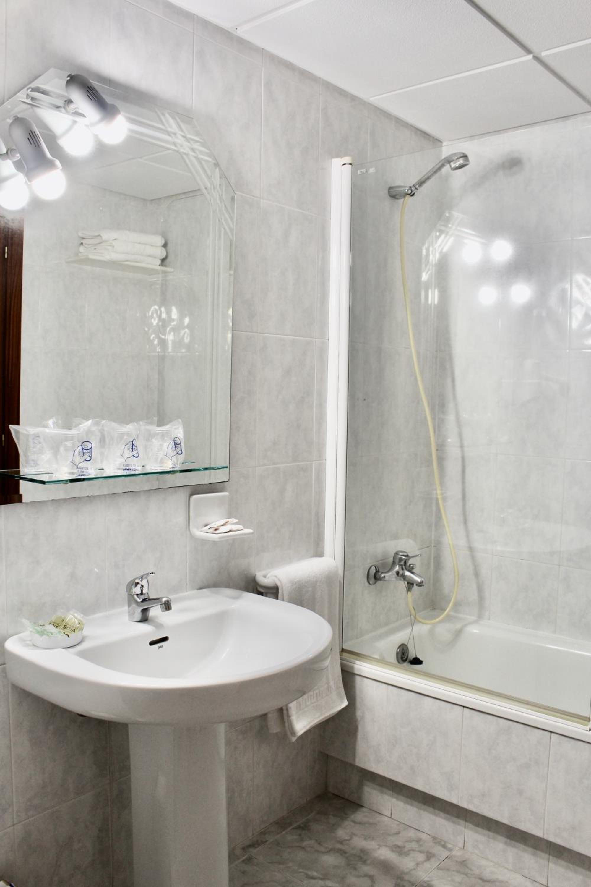 Standard Triple Room photo 3