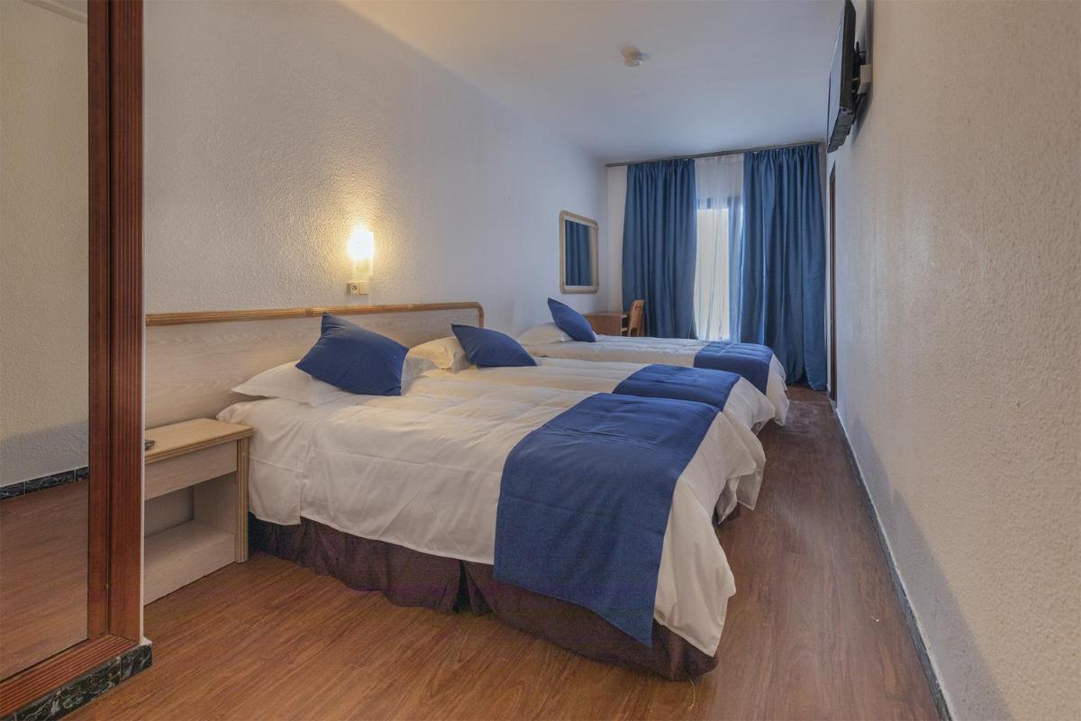 Budget Triple Room photo 2