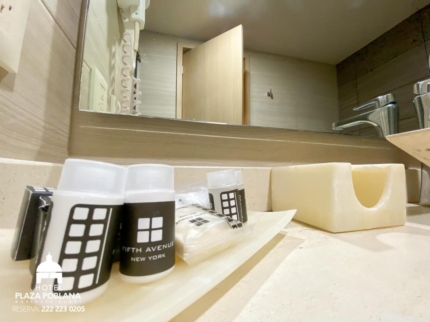 Executive Double Room with Two Double Beds - Photo 6