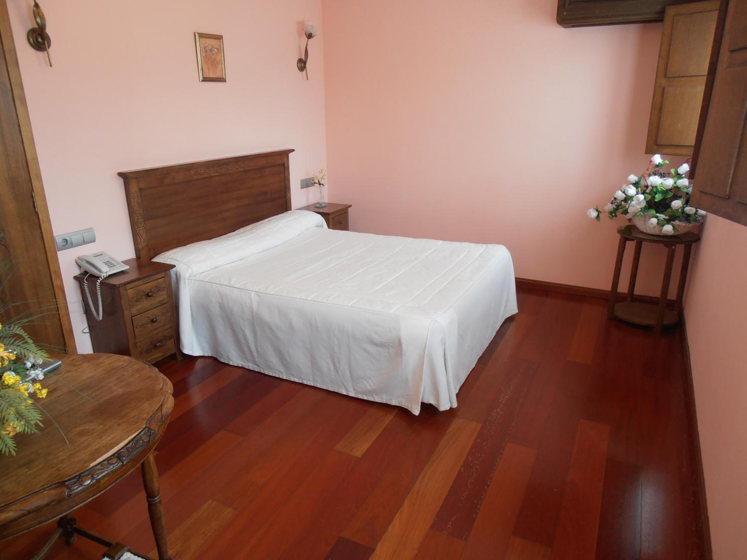 Habitación Doble con Baño Privado