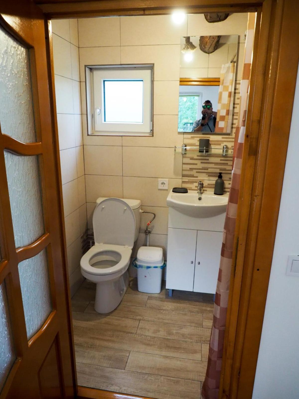 Double Room - Photo 5