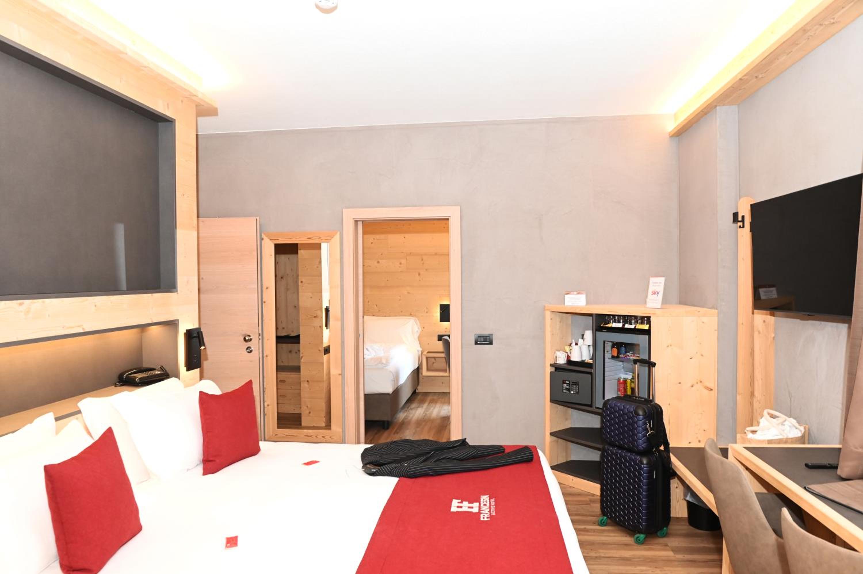 Superior Suite photo 2