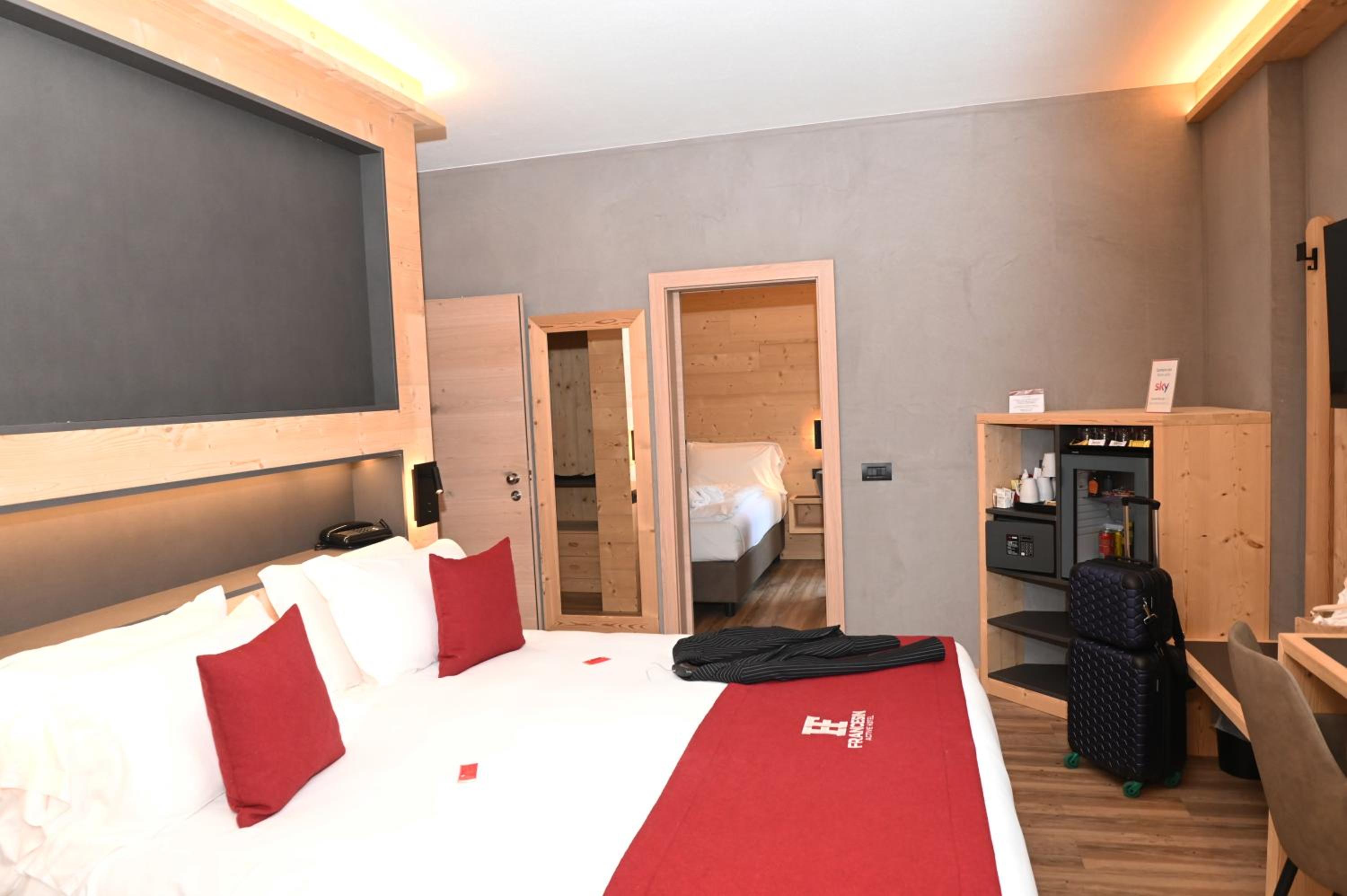 Superior Suite photo 3