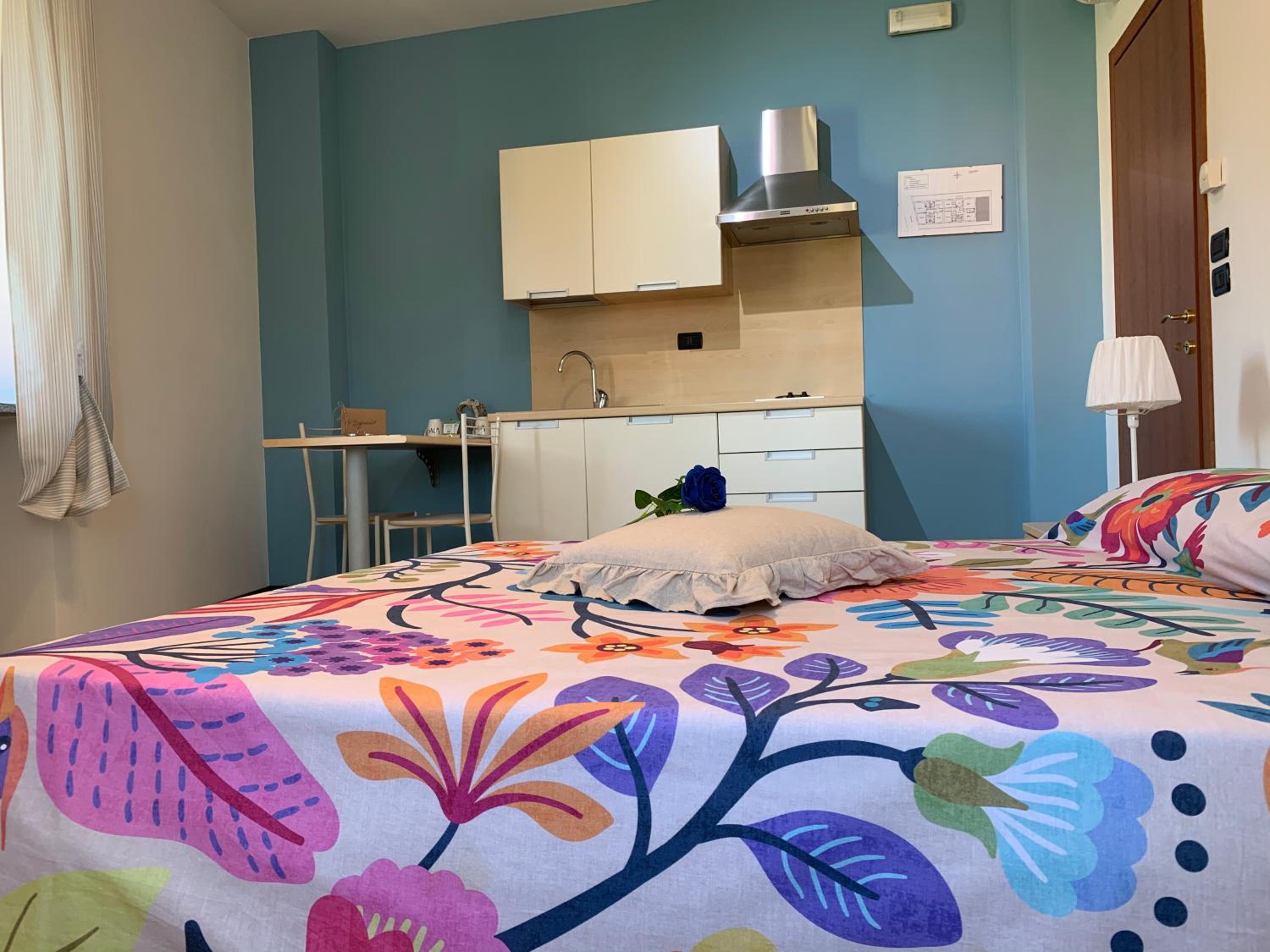 Double Room - Photo 12
