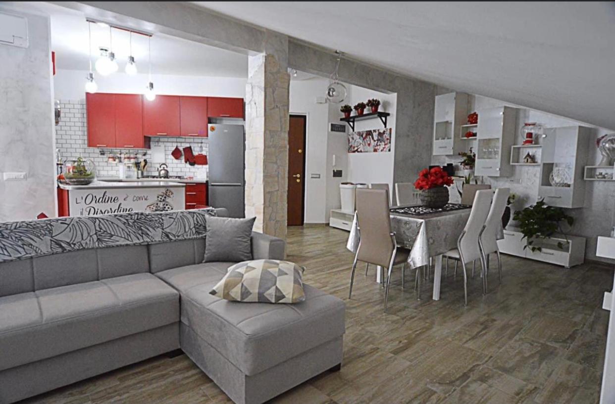 Two-Bedroom Apartment - Photo 29