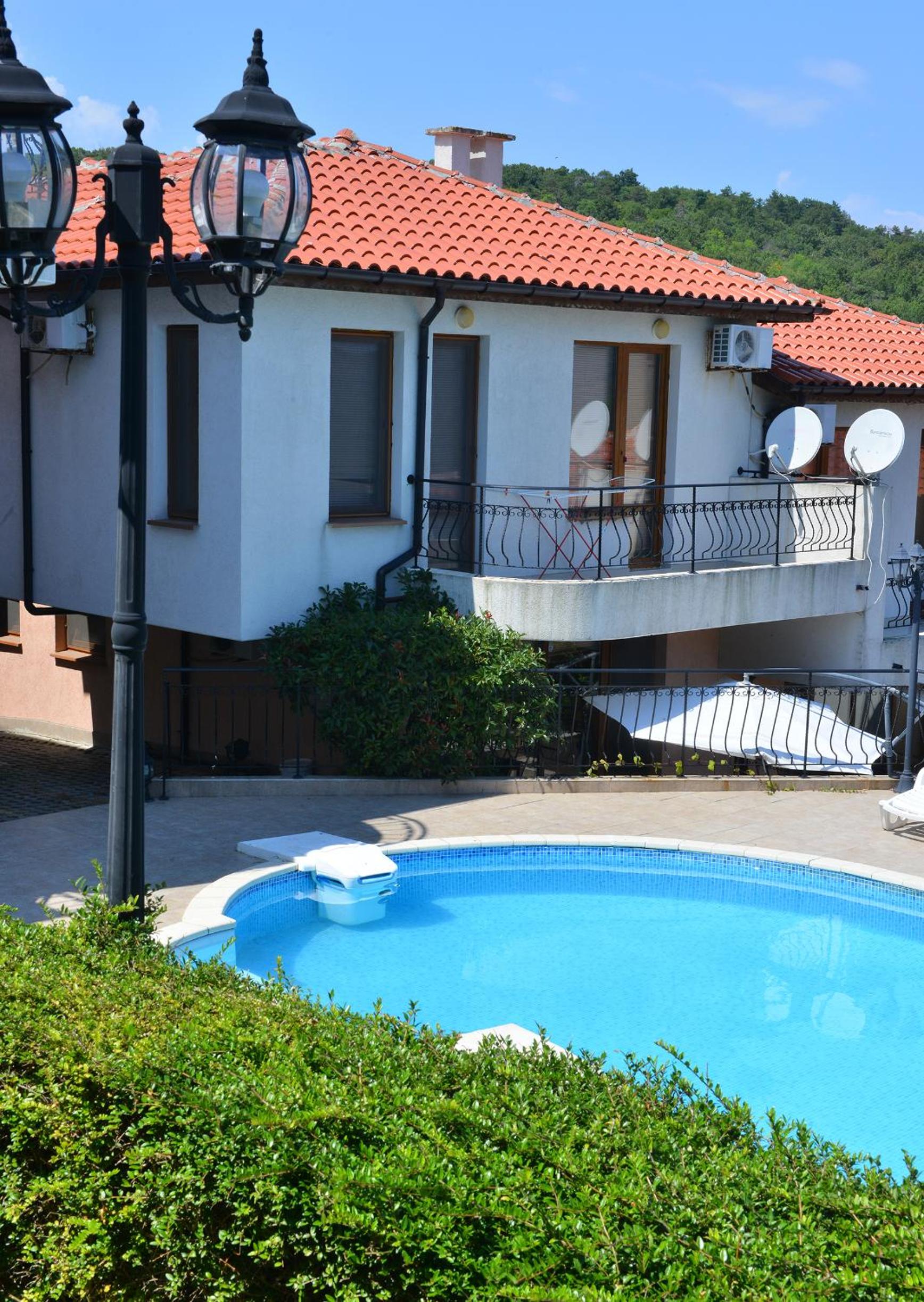 Three-Bedroom Villa photo 3