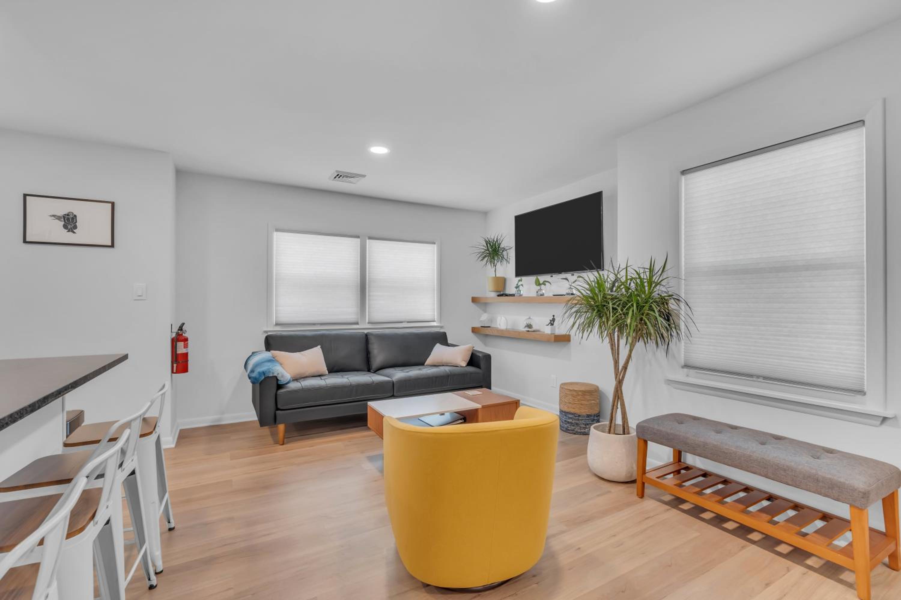 Three-Bedroom House photo 2