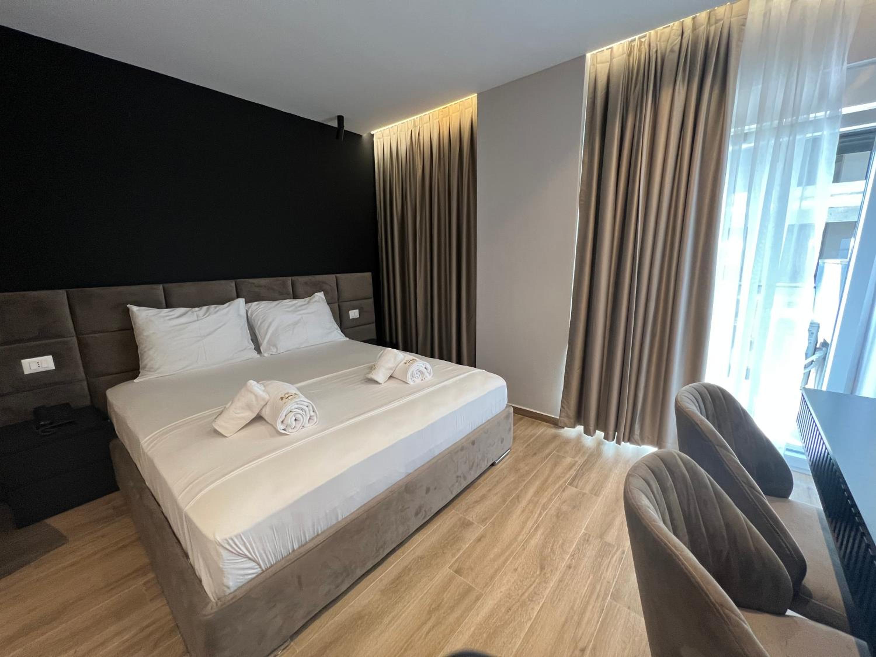 Double Room with Balcony photo 2
