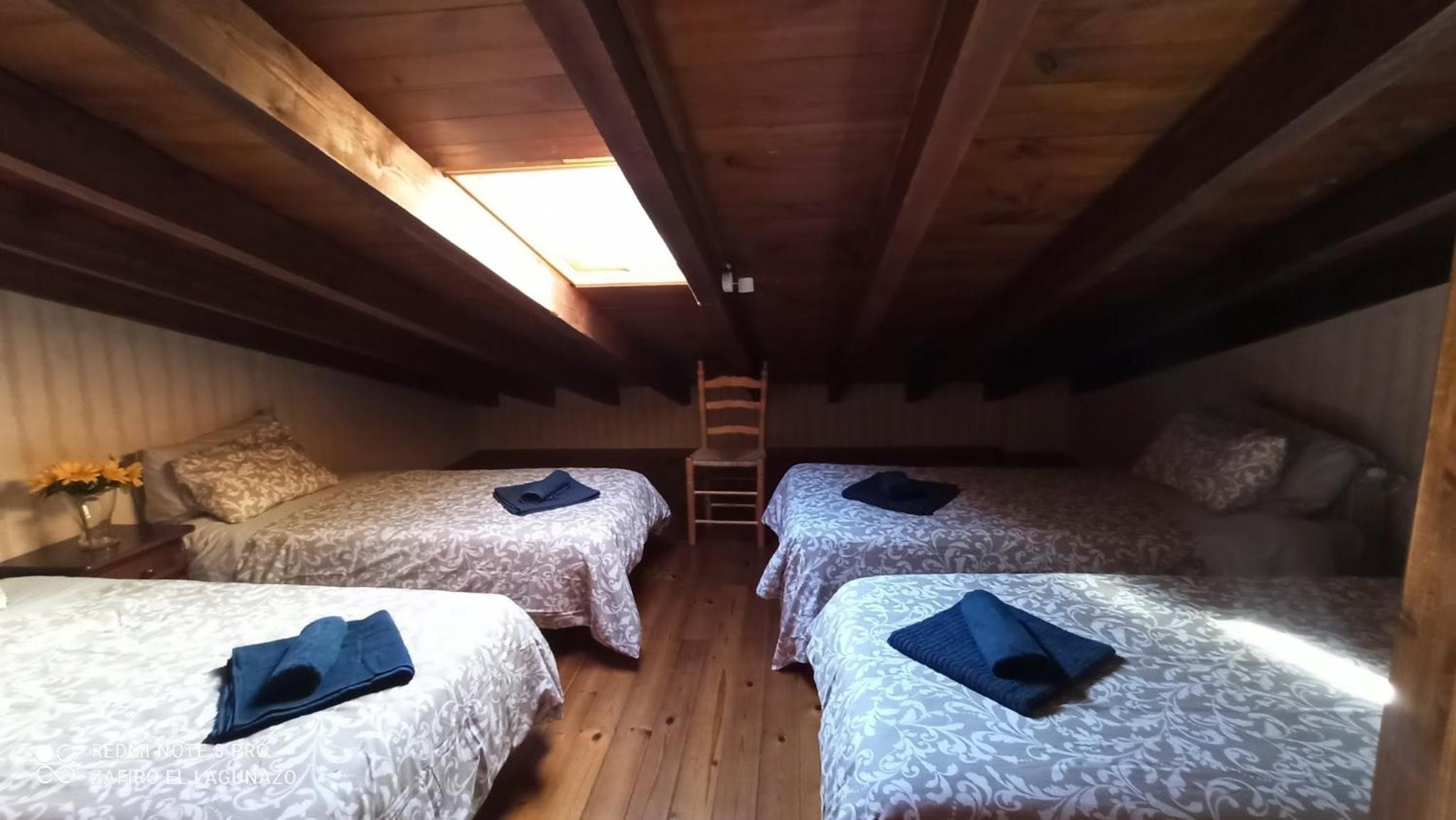 Three-Bedroom House photo 3
