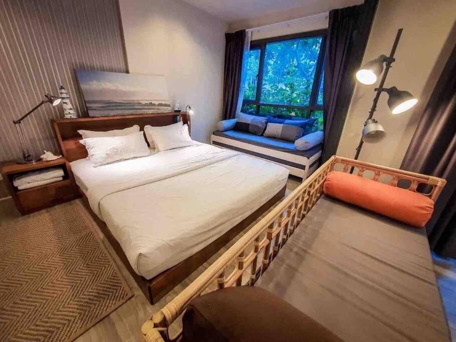 One-Bedroom Apartment - Photo 13