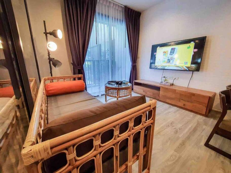 One-Bedroom Apartment - Photo 14