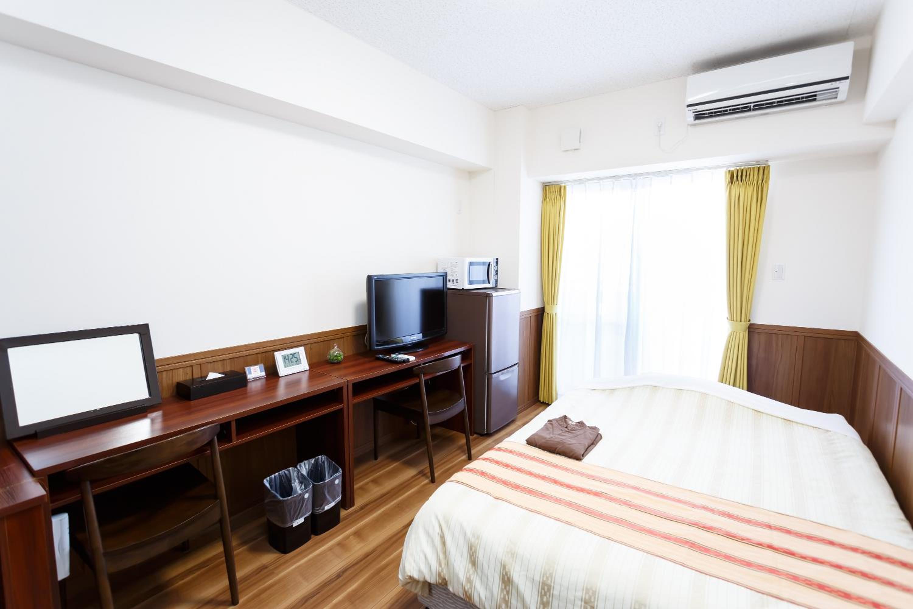 Single Room - Non-Smoking photo 1