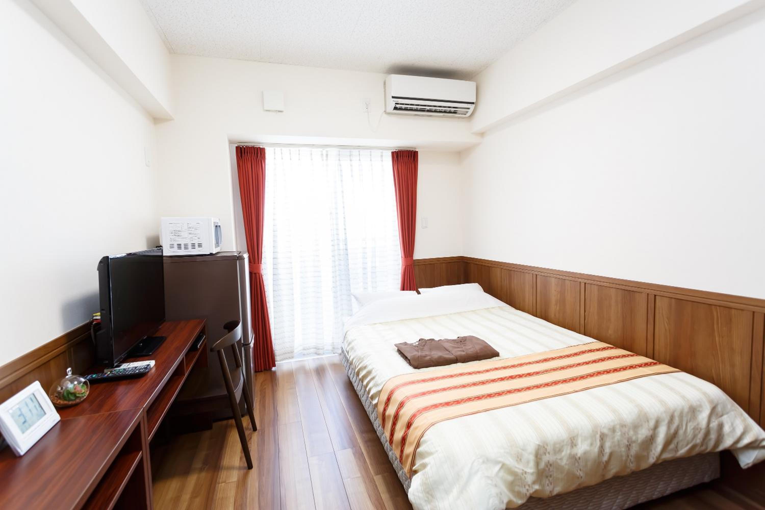 Double Room - Non-Smoking photo 1