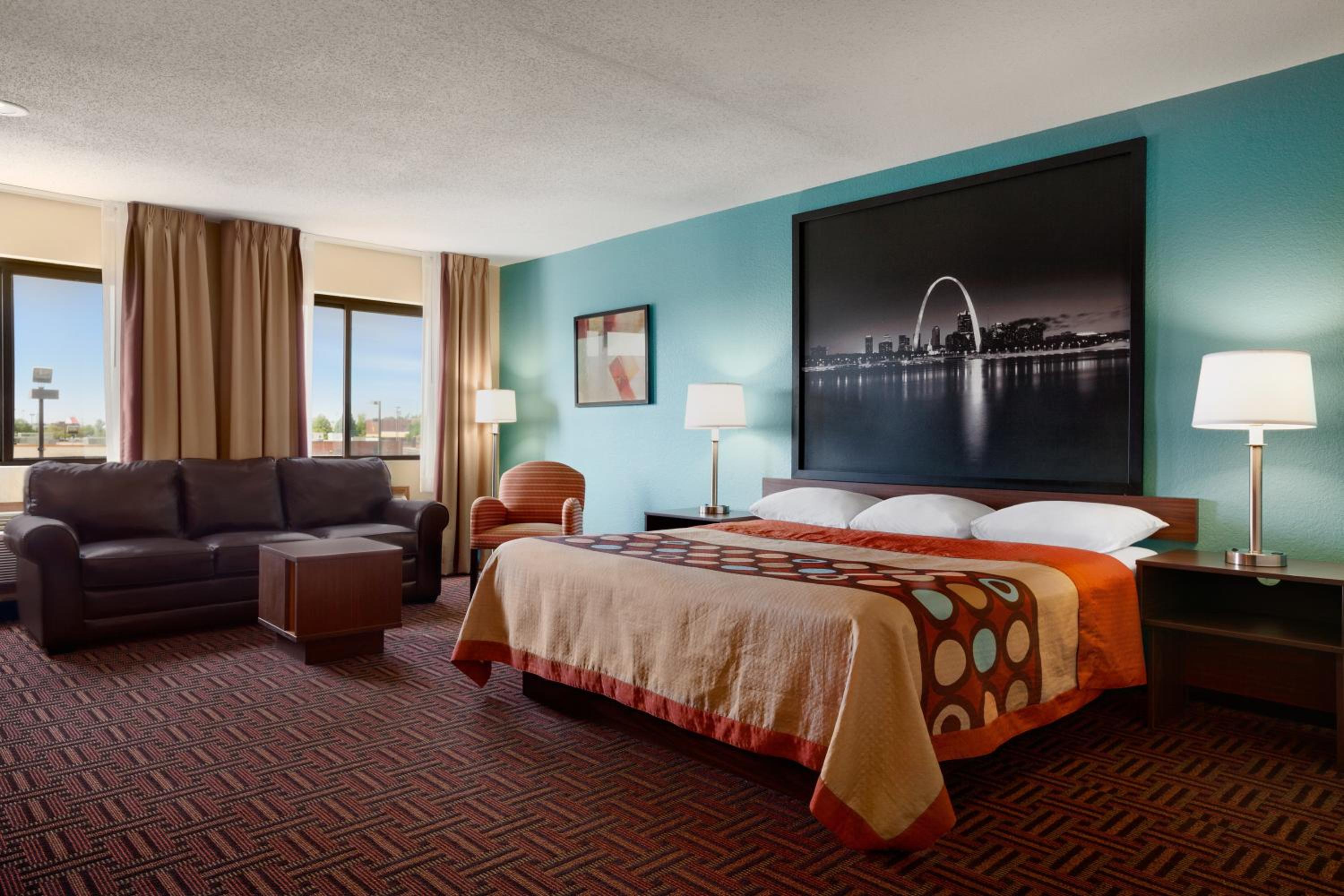 1 King Bed, Studio, Suite, Non-Smoking - Photo 4