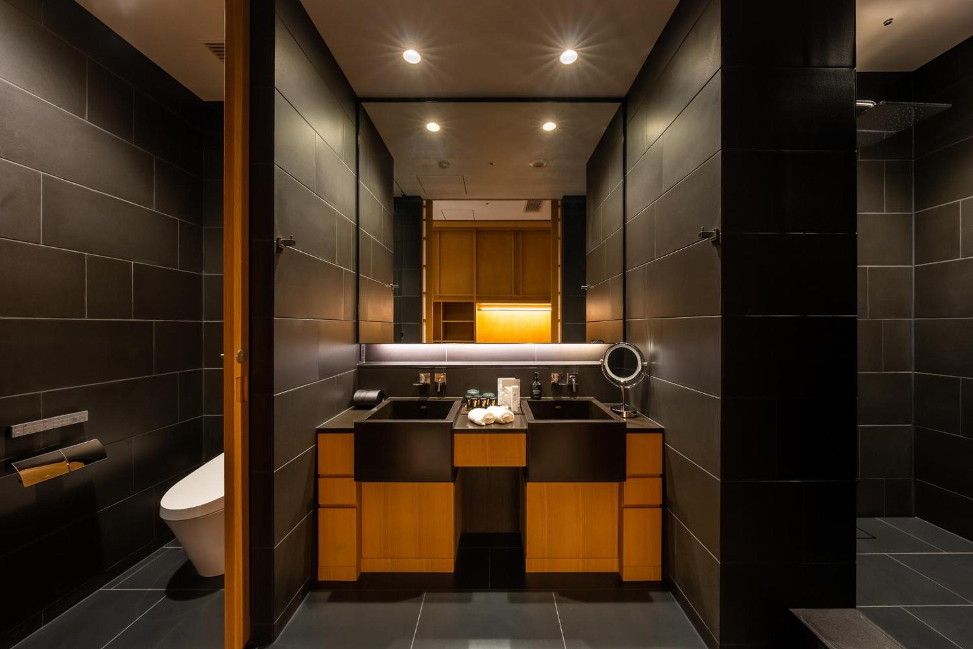 Deluxe Twin Room with Tatami Area and Open-Air Bath - Ocean View - Photo 11